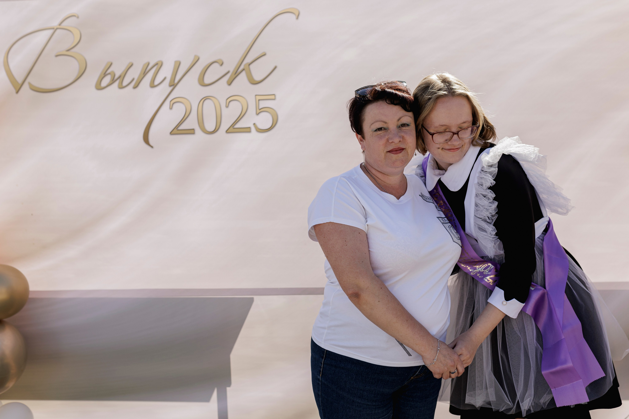 Последний звонок для учеников 11 класса. Семейный и детский фотограф в Рязани Васюгова Мария