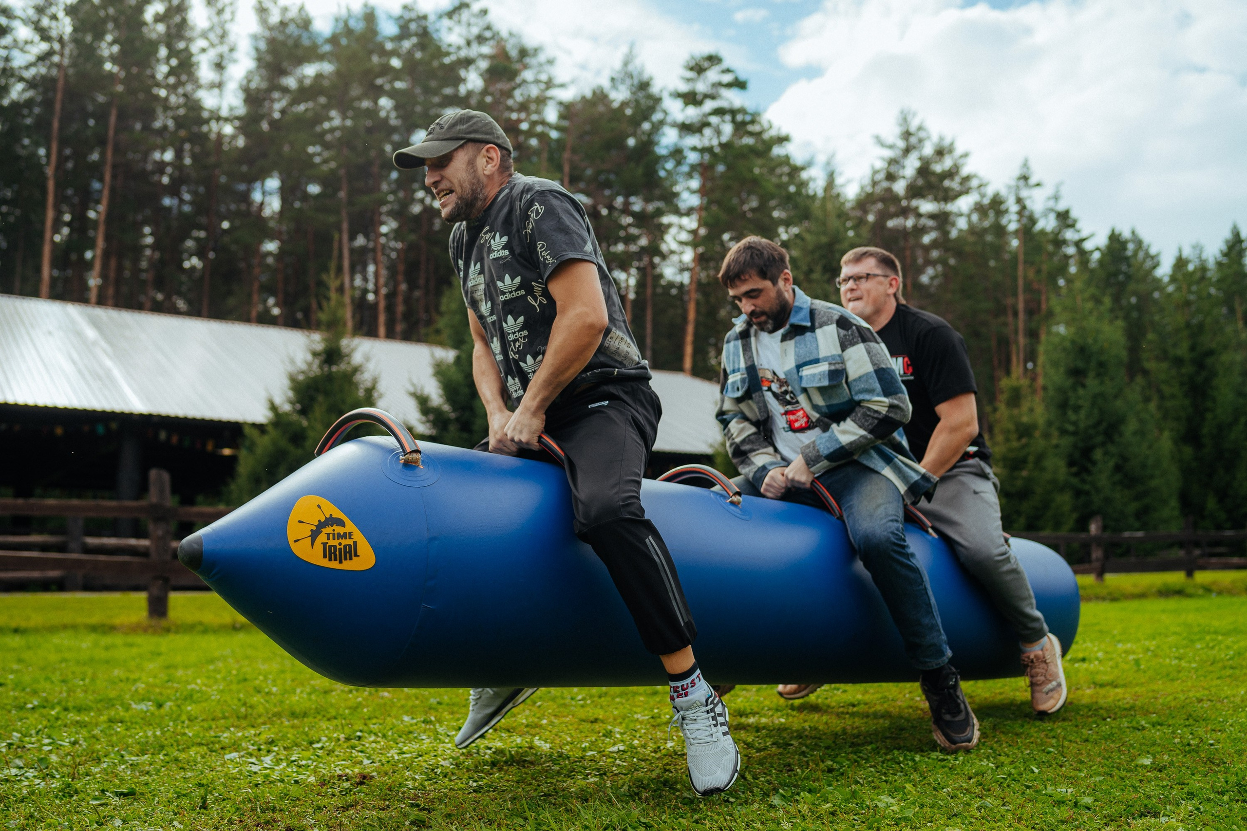 Тимбилдинг МеталлСтрой — Олимпийский. Репортажный (Event) фотограф в Барнауле | Даниил Маркин | Качество и вайб