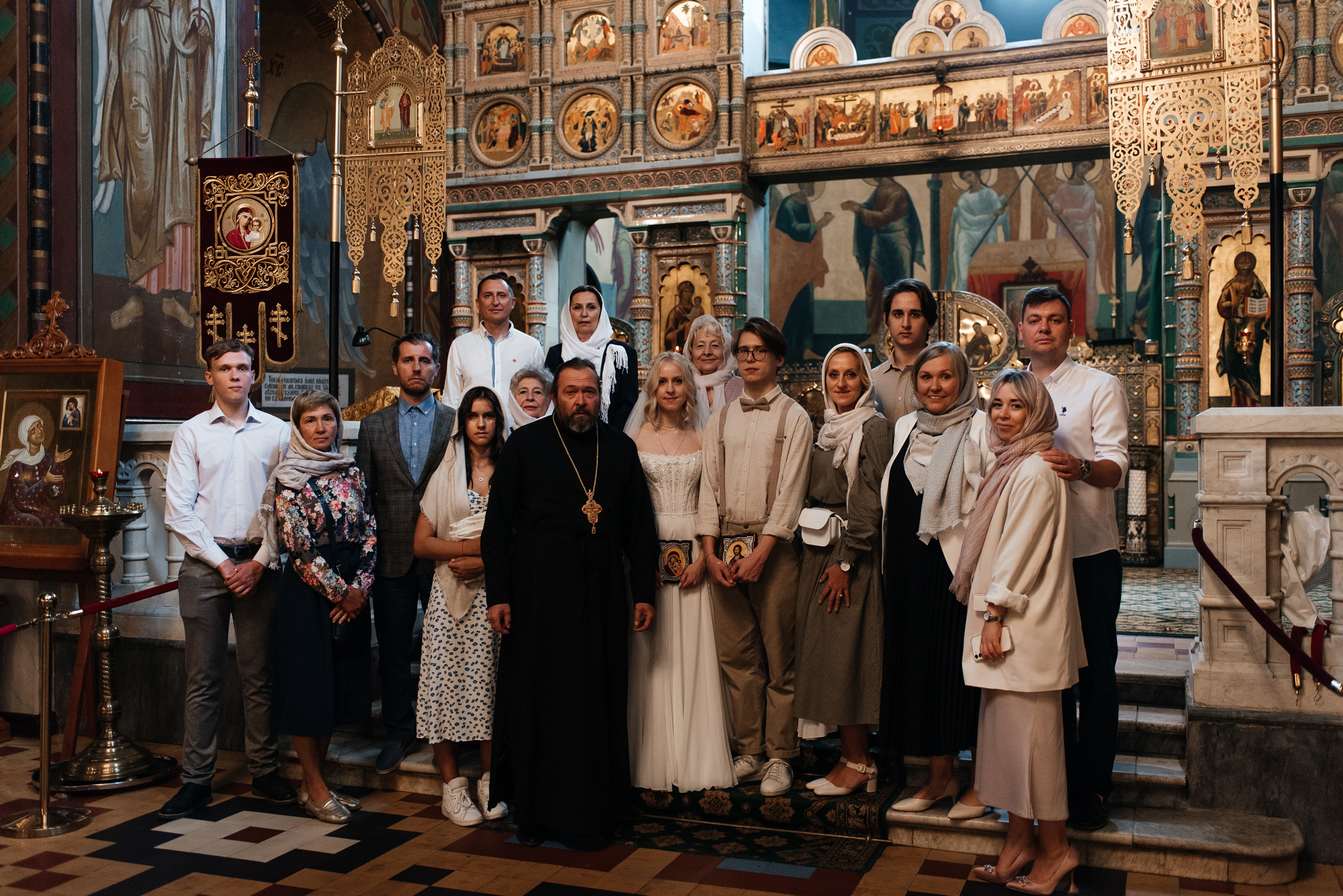 фотограф на венчание, венчание в Петергофском соборе святых апостолов Петра и Павла