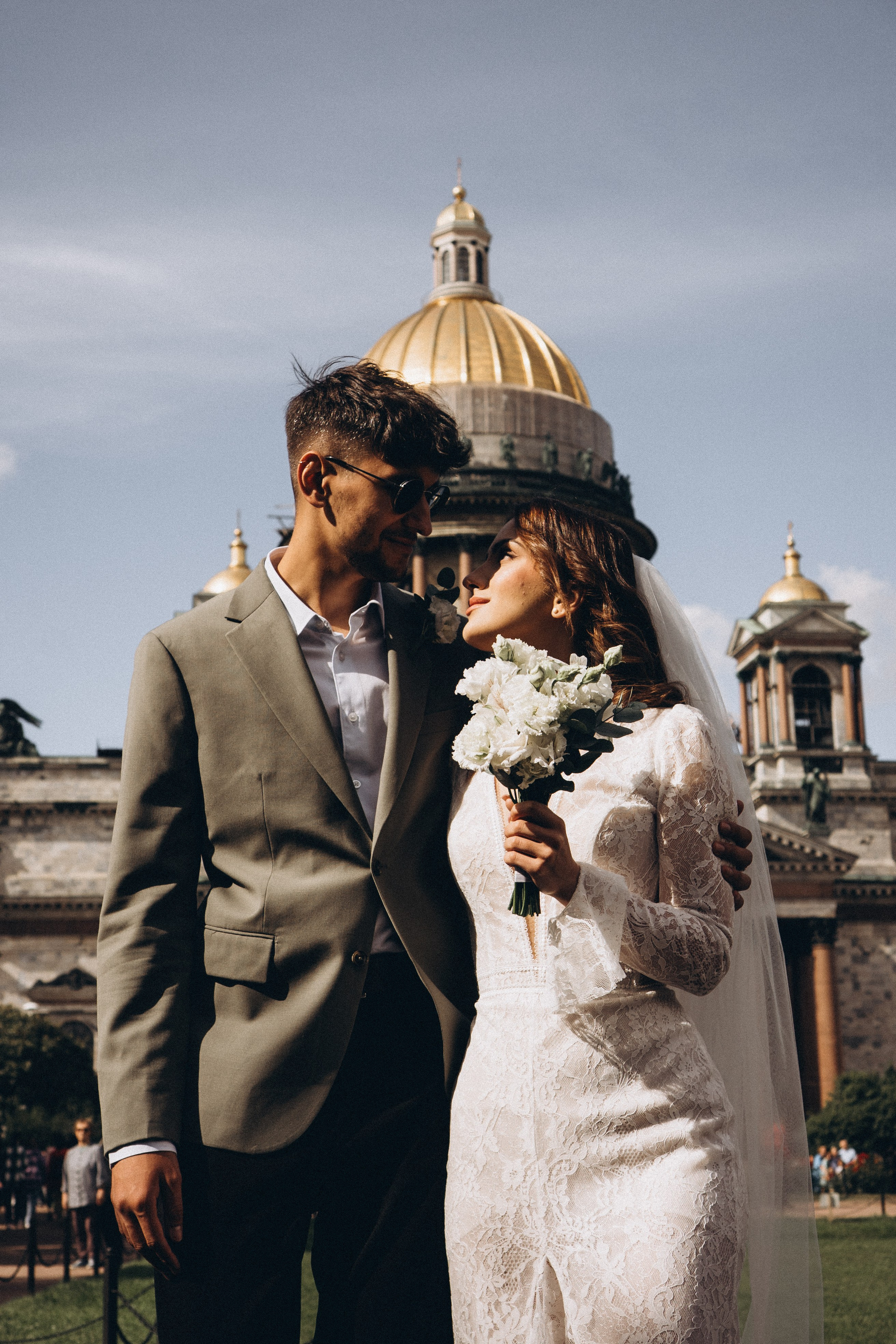 СВАДЕБНАЯ ПРОГУЛКА ВОЗЕ ИСАИКЕВСКОГО СОБОРА АСТОРИИ И ЗАКОНОДАЛЕТНОГО СОБРАНИЯ. Профессиональный фотограф, Санкт-Петербург — Виктория Богомолова