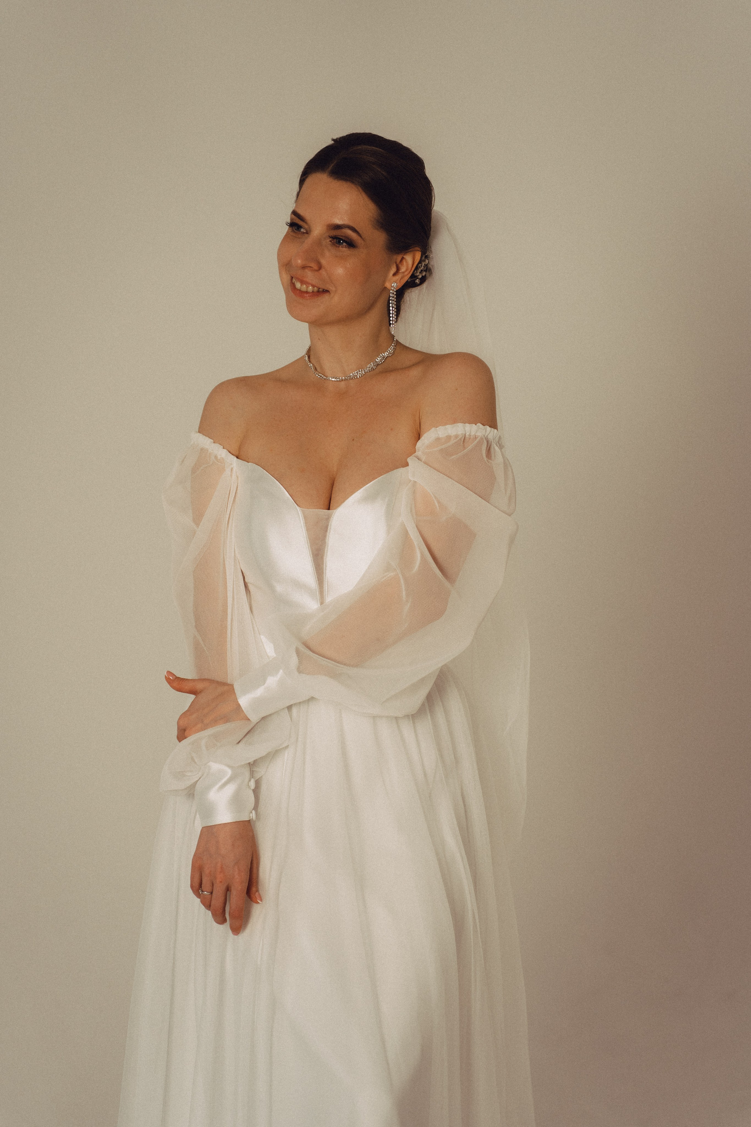 СВАДЕБНАЯ СЬЕМКА ВО ВТОРОМ ДВОРЦЕ (ДЕКАБРЬ) ТАКЖЕ СЬЕМКА В СТУДИИ НА ЧЕРНЫШЕВСКОЙ. Профессиональный фотограф, Санкт-Петербург — Виктория Богомолова