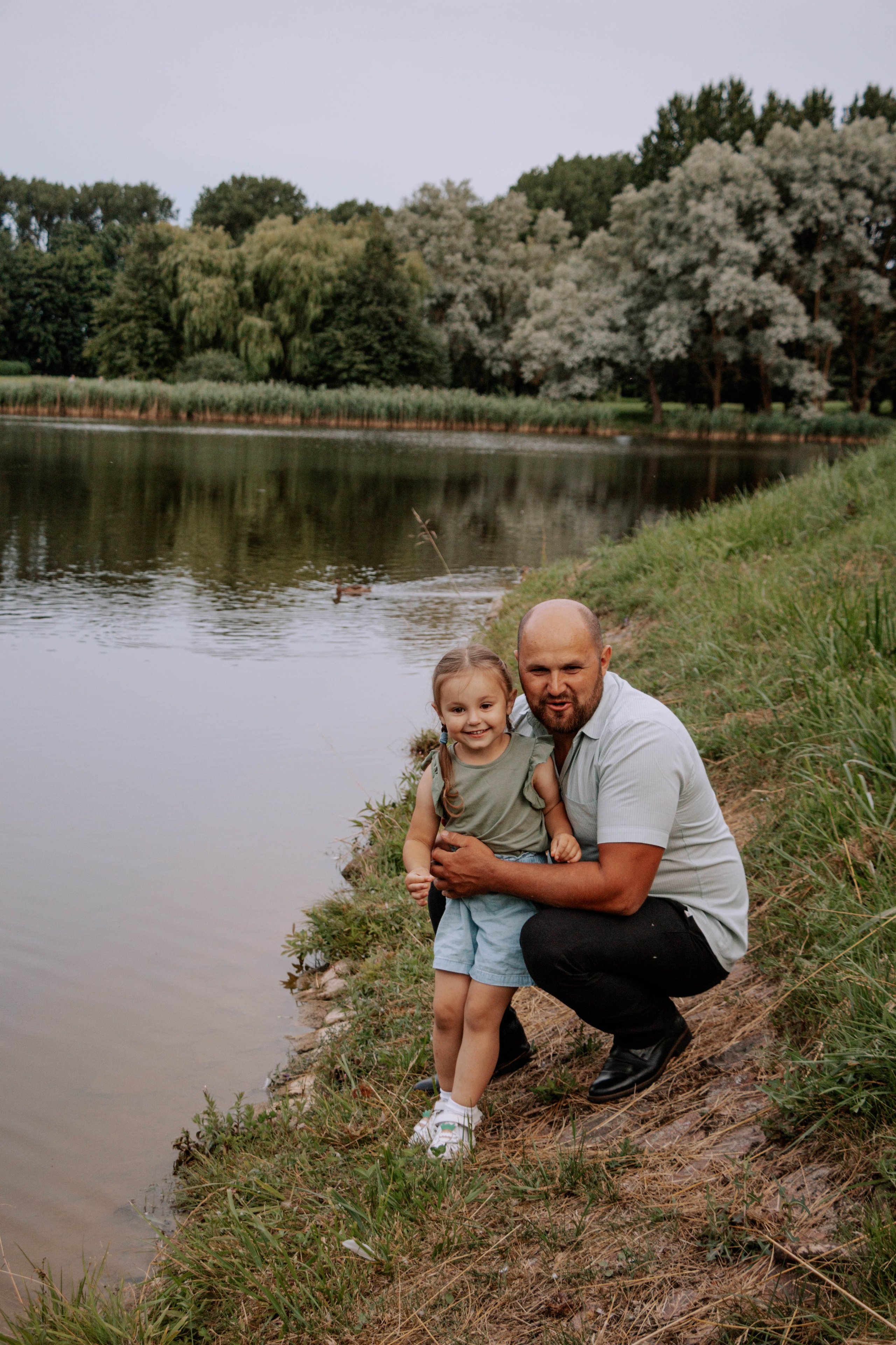 Алексей, Римма, Аннушка и Полина. Бережно сохраняю ваши чувства и истории на своих фотографиях