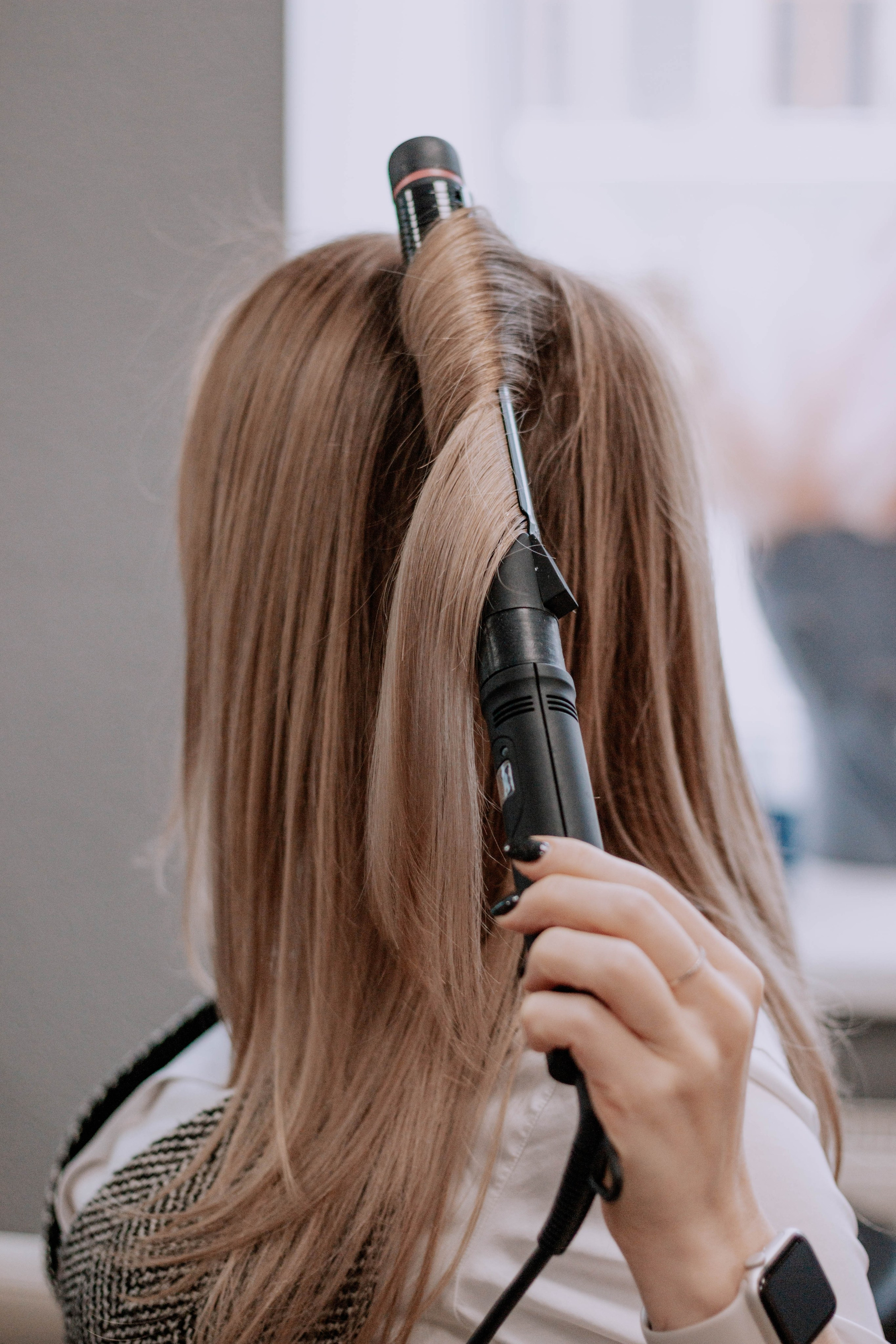 Настя- стилист по волосам. Бережно сохраняю ваши чувства и истории на своих фотографиях