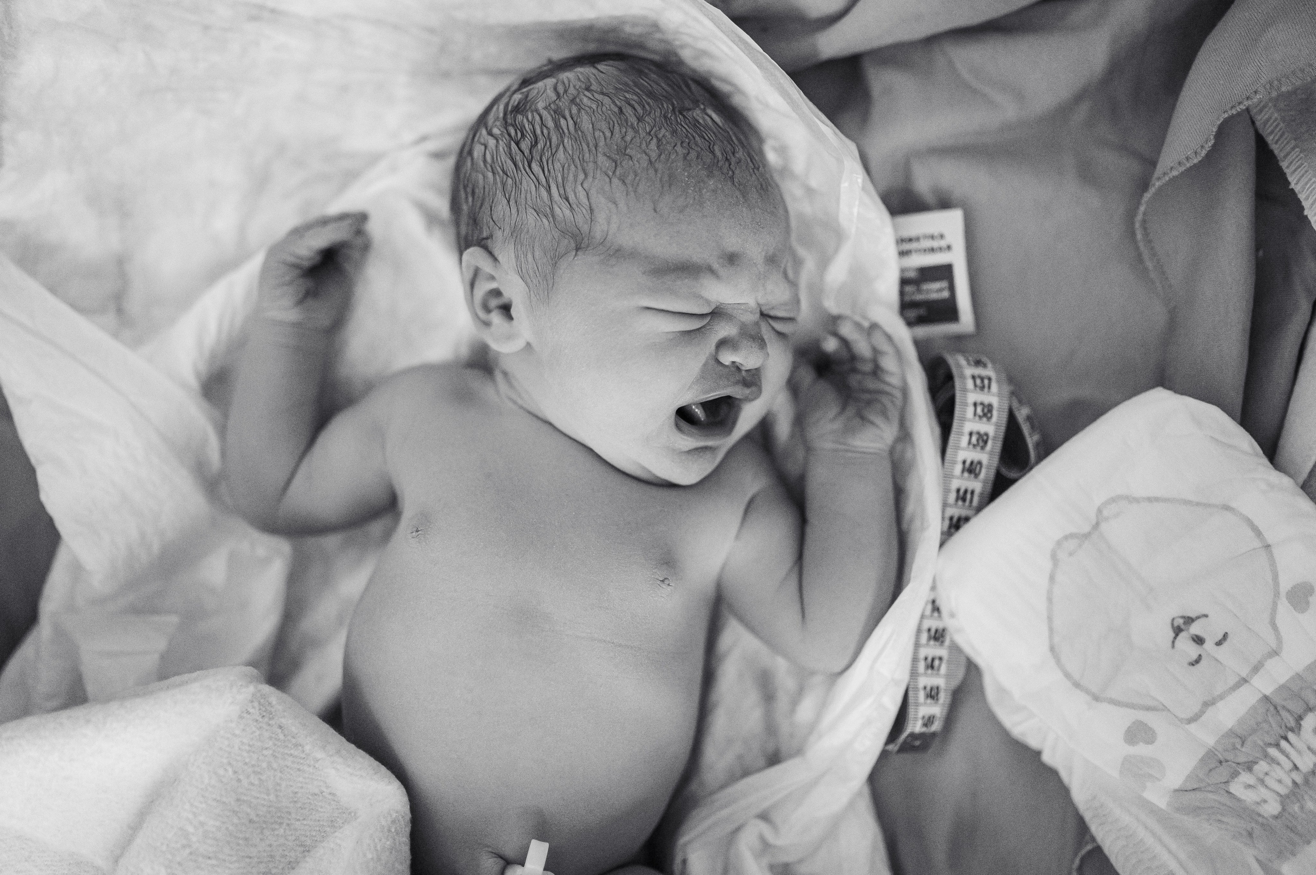 Полина родилась. Фотограф на роды СПБ Юлия Герасимова