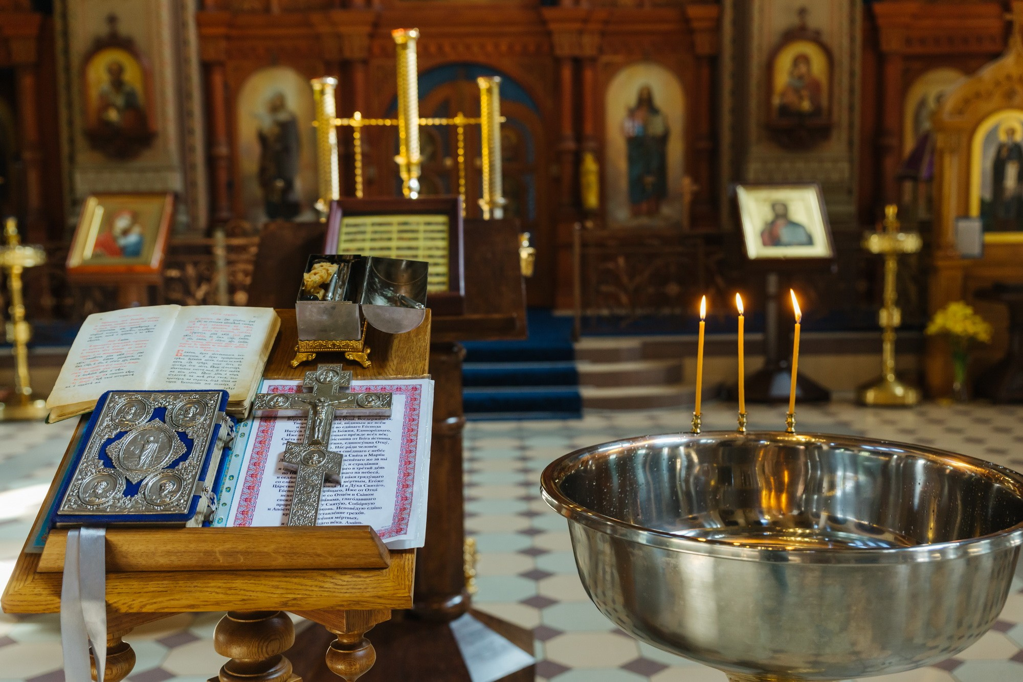 Крещение в Соборе Владимирской иконы Божией Матери г.Кронштадт, где крестить в кронштадте, хорошая церковь в ло для крещения, лучшая церковь где крестить, душевный батюшка на крещение