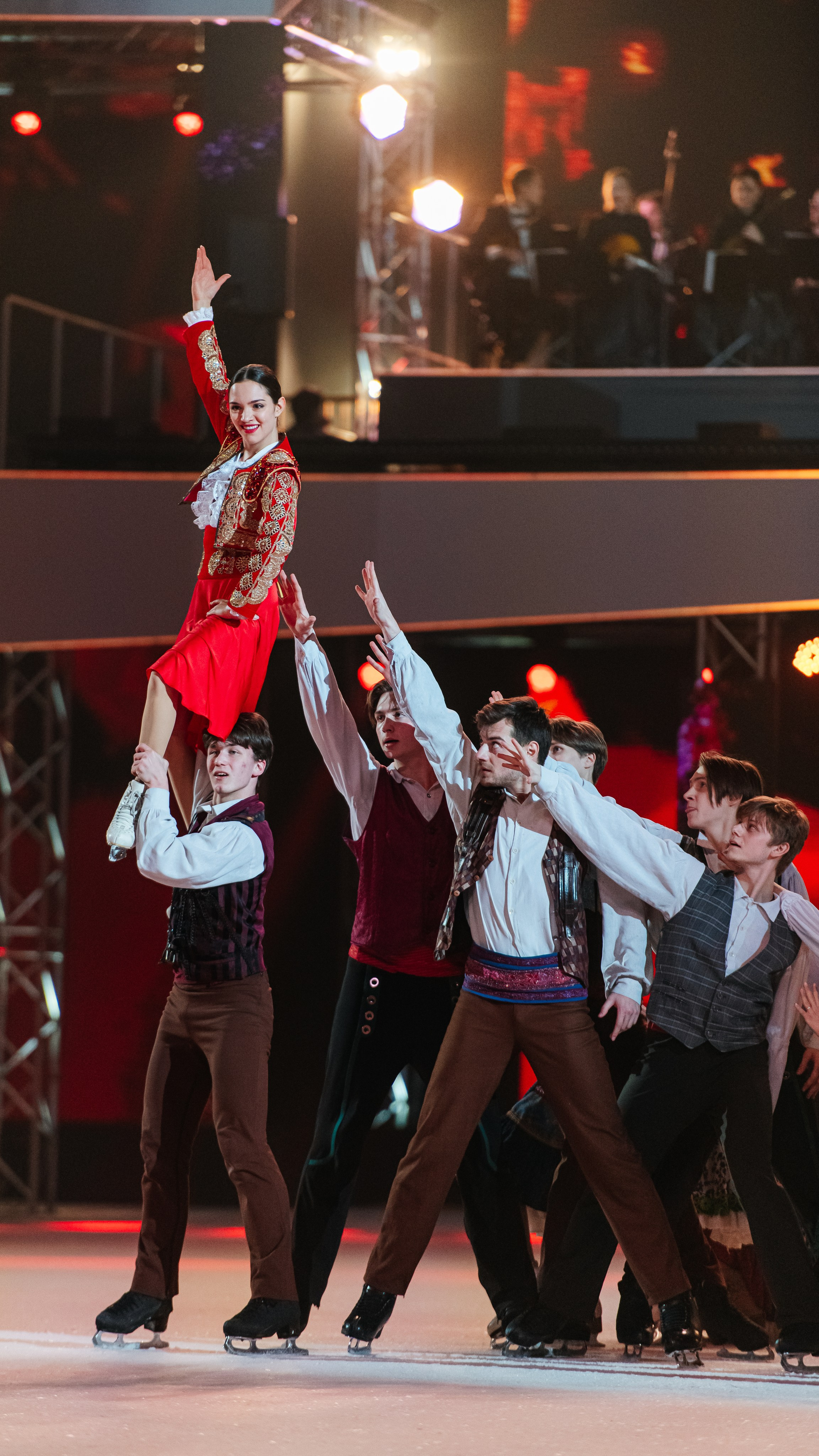 ШОУ Ильи АВЕРБУХА. ДИНА МИХНЕВА спортивный фотограф Москва