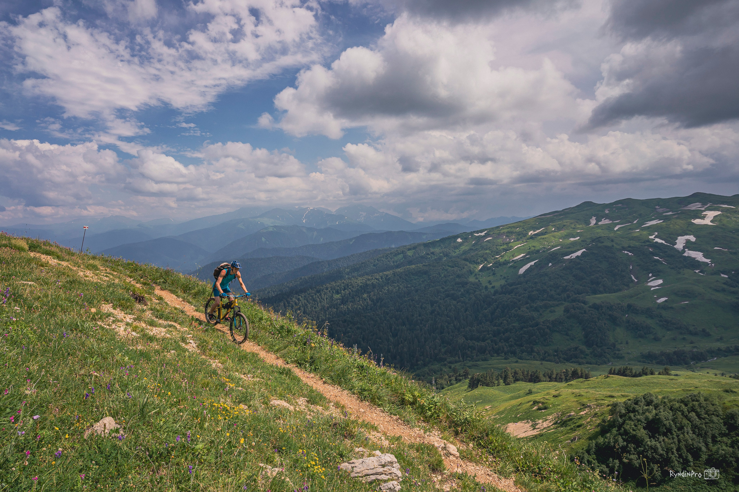 Велотур Велотридцатка 13 июля 2024 Ковальтур. Репортажный фотограф в Краснодаре Рындин Дмитрий