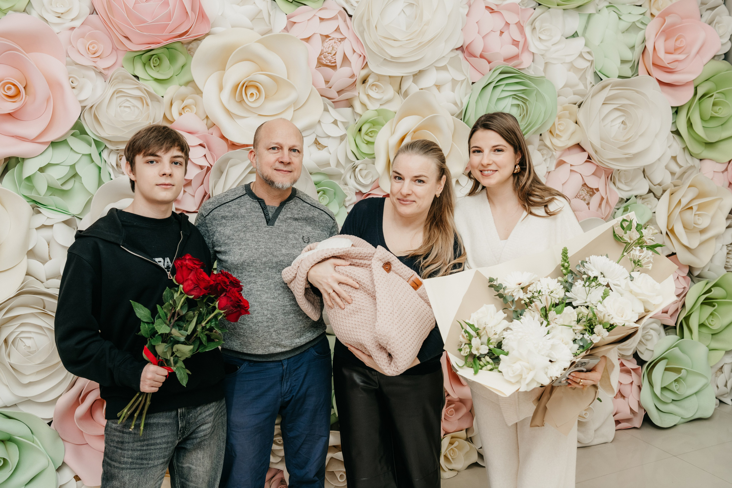 Выписка Софии. ГКБ 67. Фотограф на выписку из роддома в Москве и МО