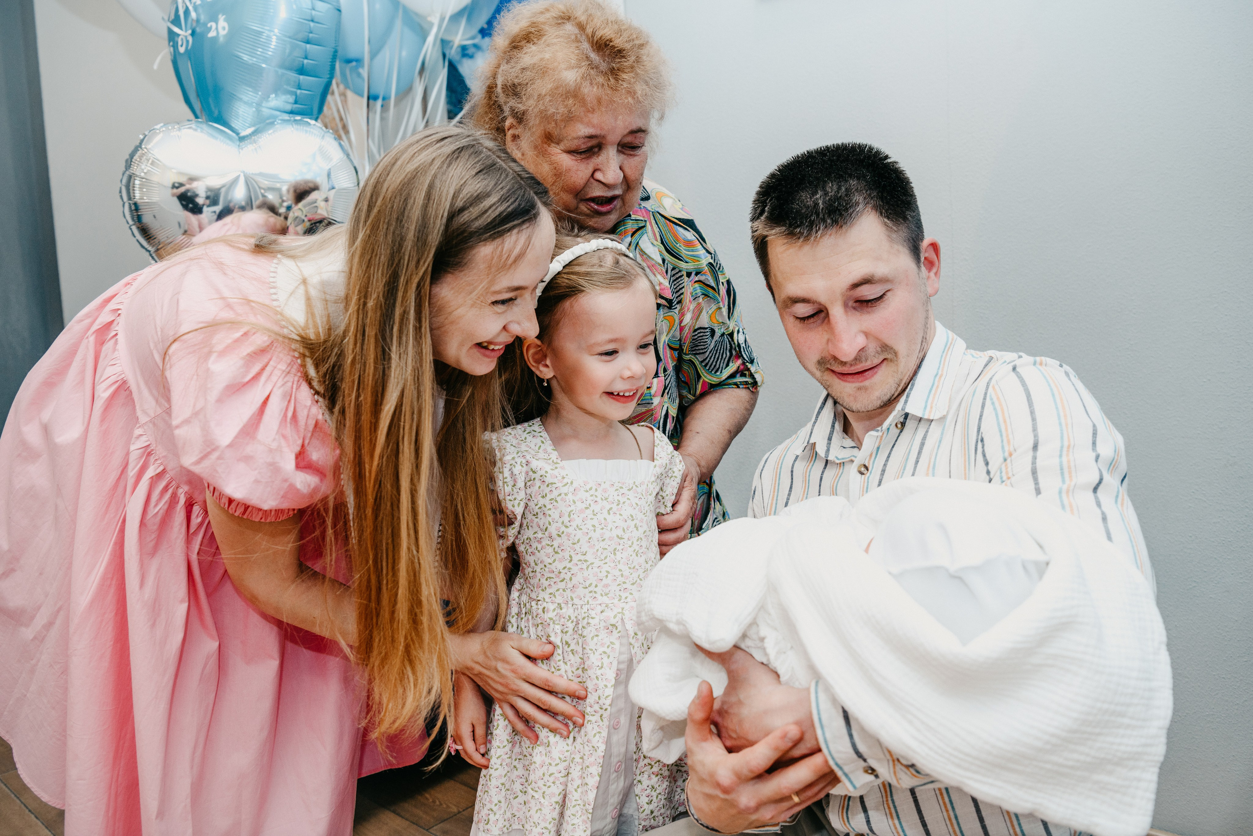 Выписка Ивана. Фотограф на выписку из роддома в Москве и МО