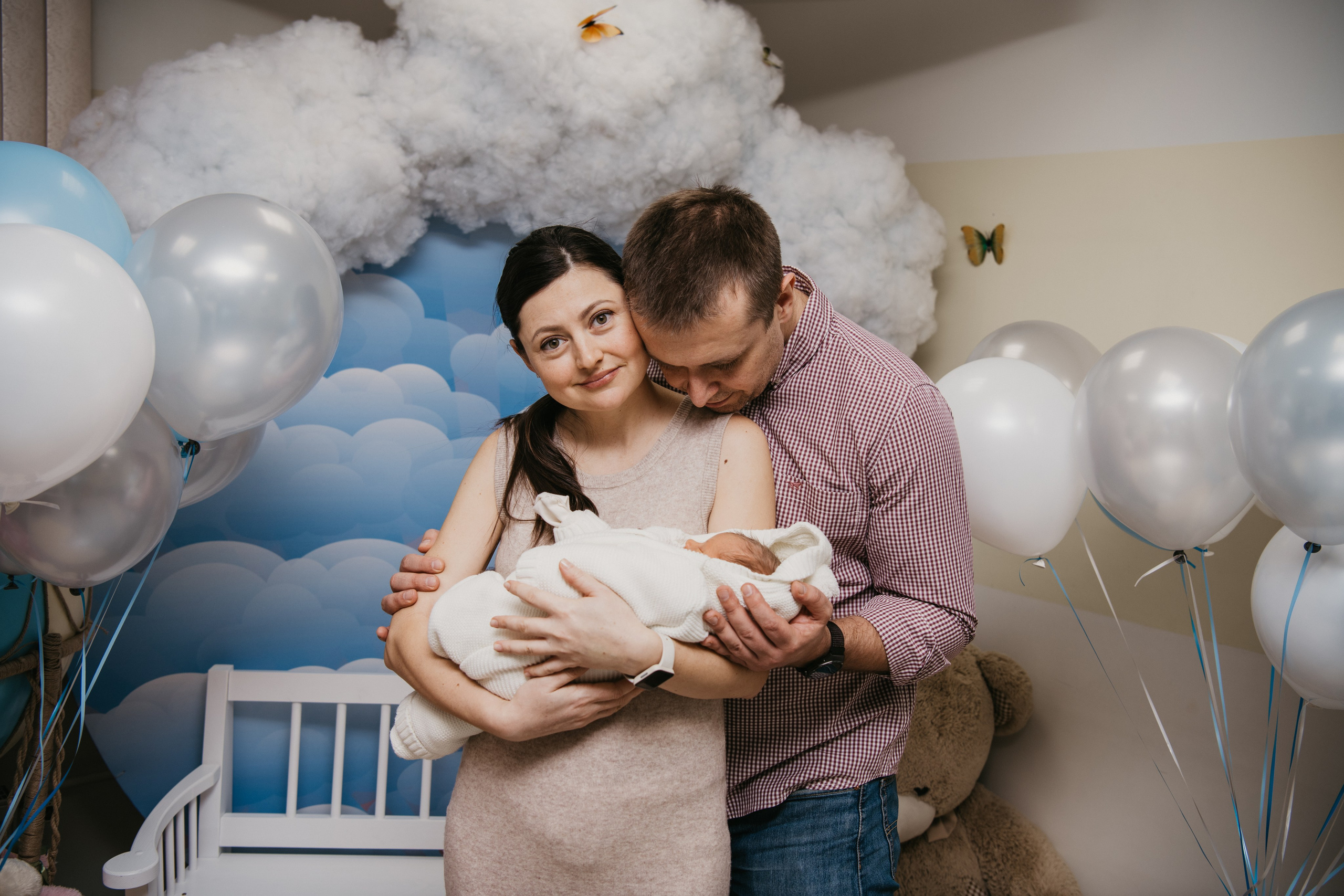 Выписка малыша. Мать и дитя на Севастопольском. Фотограф на выписку из роддома в Москве и МО