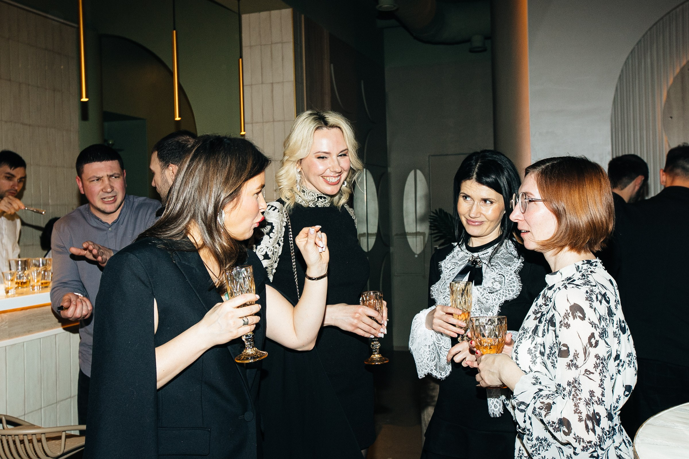 Brooklands корпоратив. Женский и репортажный фотограф Москва Натали Смирнова