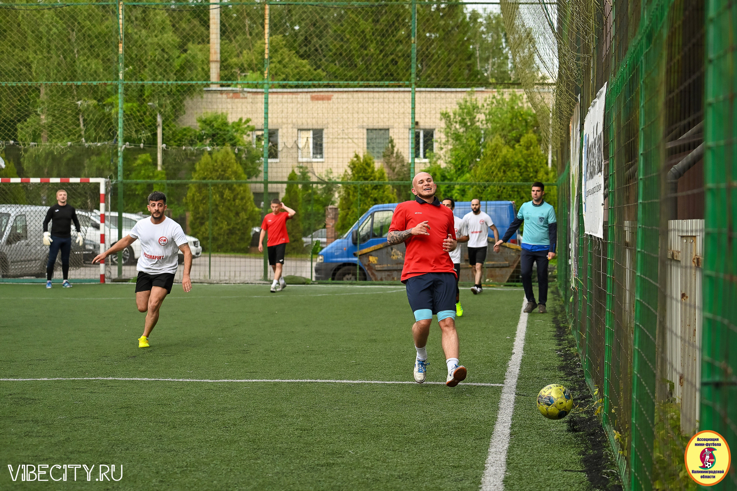ИГРЫ МИНИ-ФУТБОЛЬНОЙ И КОРПОРАТИВНОЙ ЛИГИ. VIBECITY.RU Вайб Сити Ру Фоторепортажи Фотоотчеты Калининград