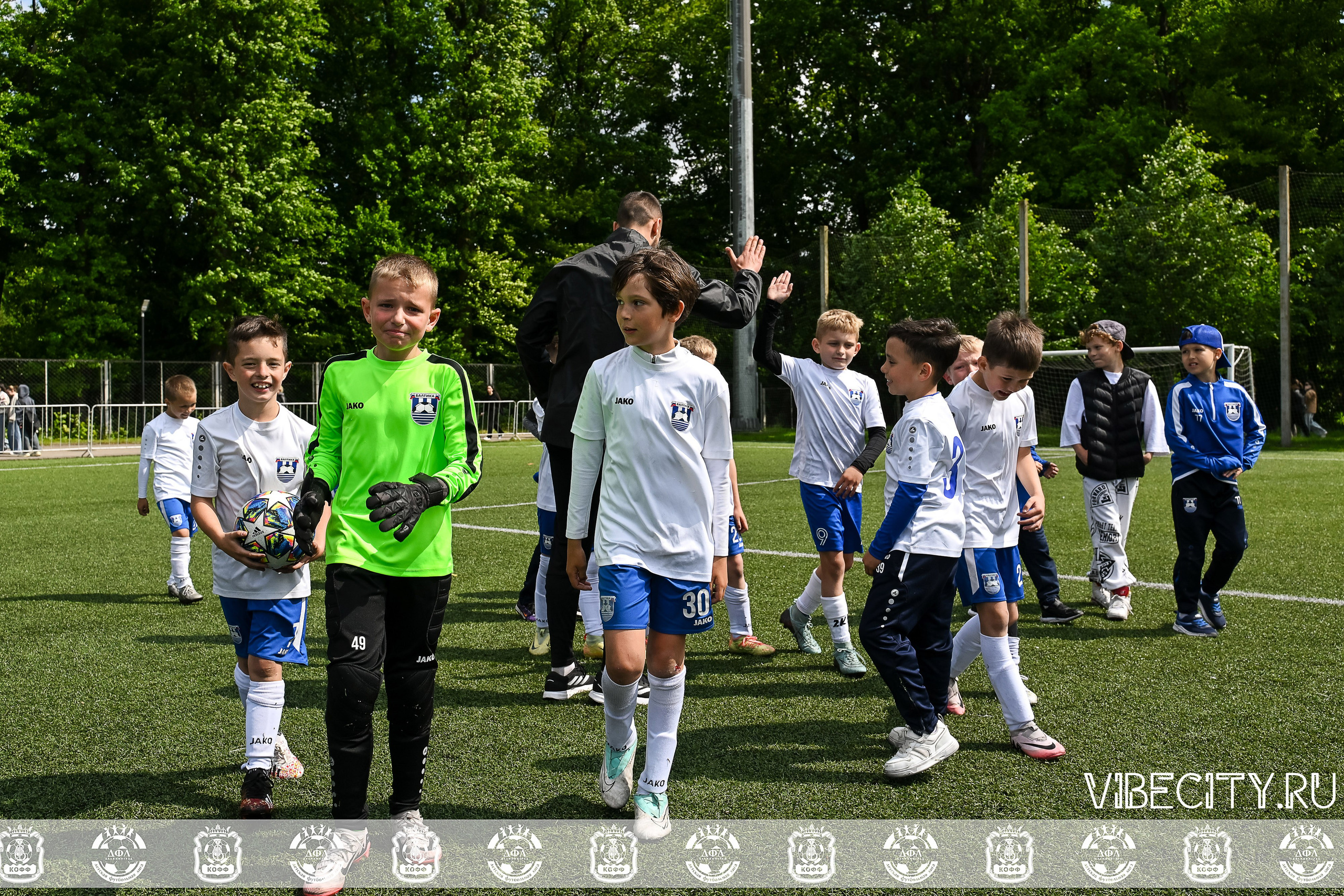 Большие Звезды светят Малым. VIBECITY.RU Вайб Сити Ру Фоторепортажи Фотоотчеты Калининград