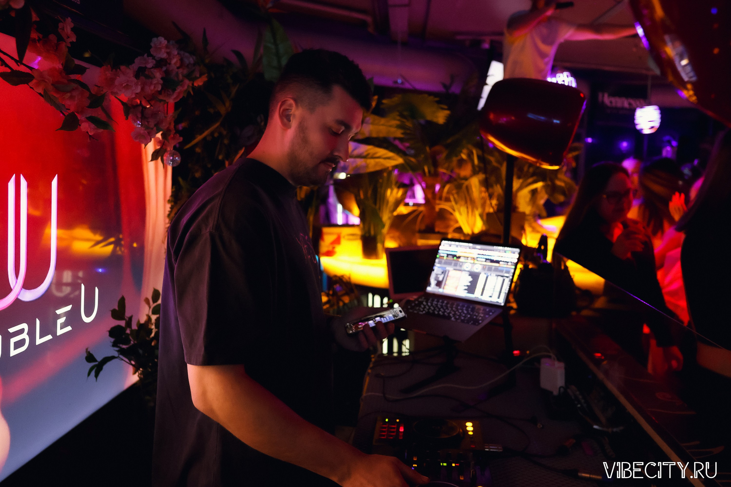 DOUBLE U. VIBECITY.RU Вайб Сити Ру Фоторепортажи Фотоотчеты Калининград