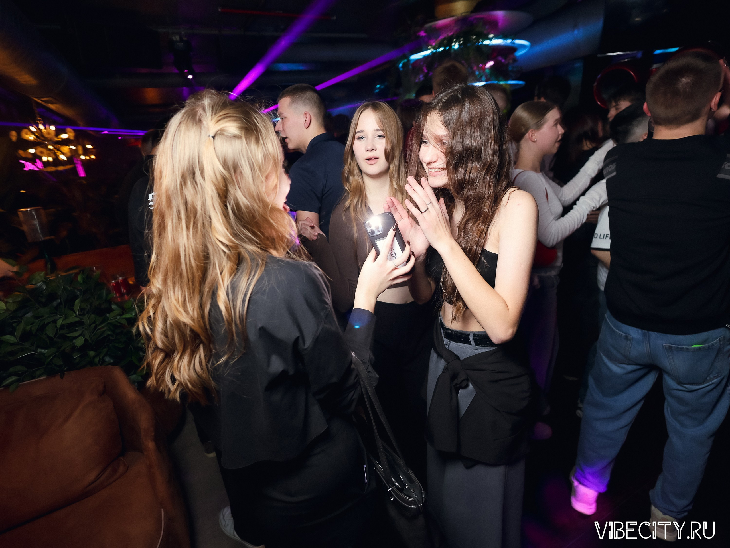 DOUBLE U. VIBECITY.RU Вайб Сити Ру Фоторепортажи Фотоотчеты Калининград