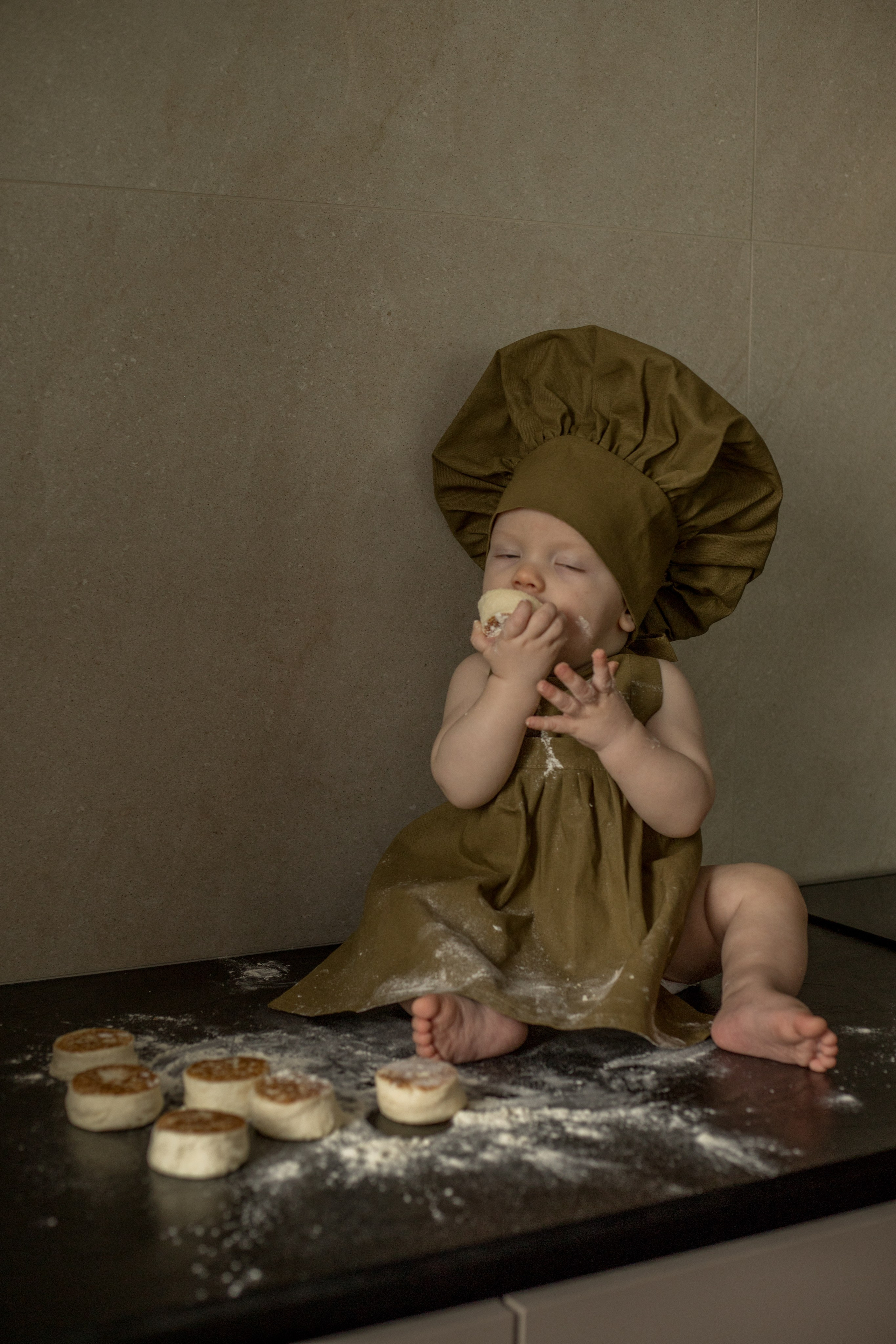 Фотосессия маленького поваренка. Венера Гайн. Репортажный фотограф  Тюмень. Обучение фотографии с 0