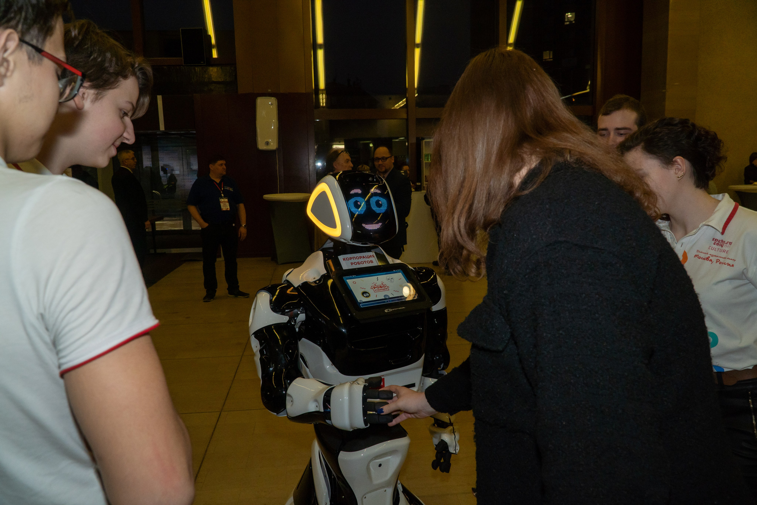 Съёмка концерта для Домисольки, большой концертный зал Космос. «Студия DRONAVT`s» — видеосъёмка и фотография г. Москва