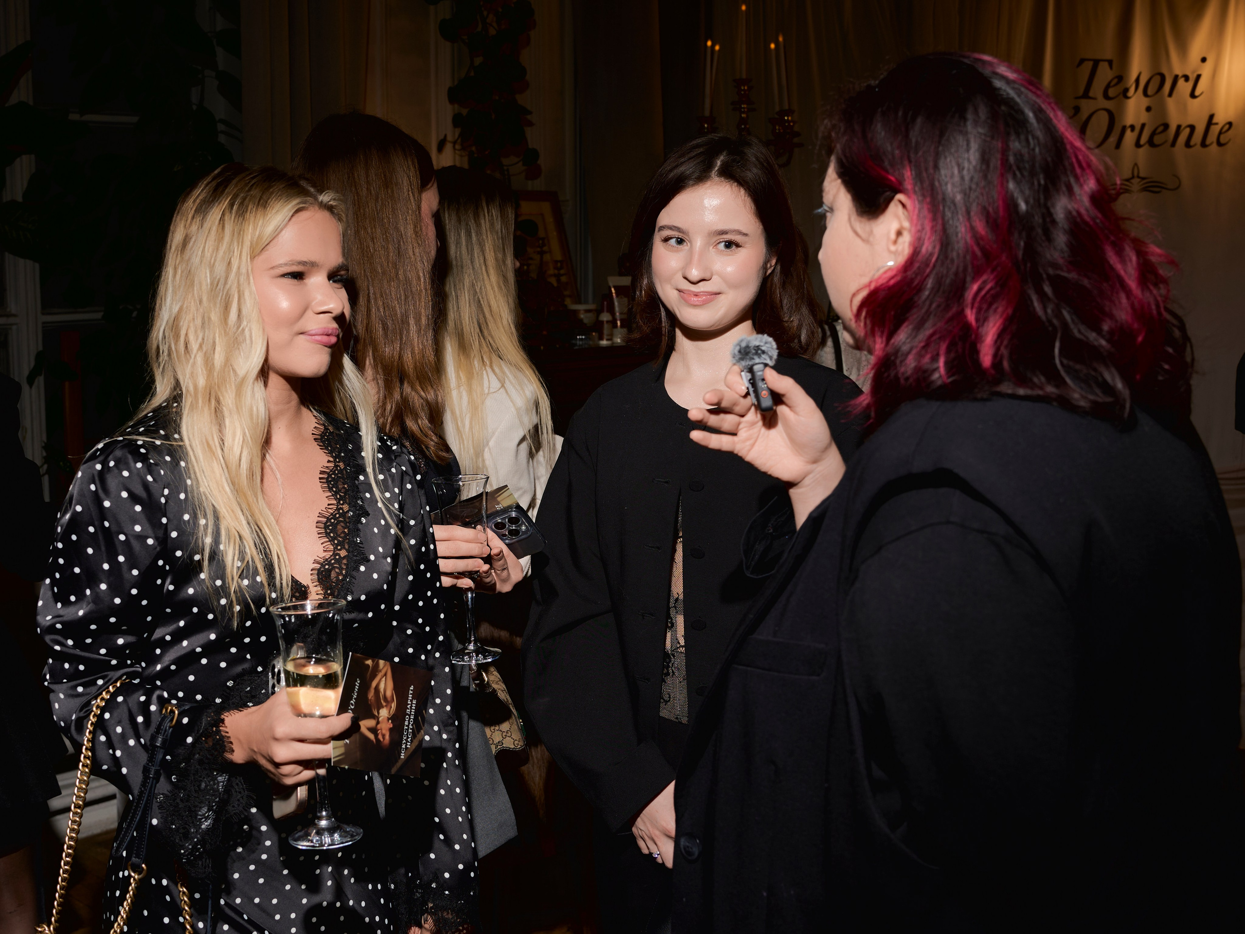 Event. Меня зовут Аня, я фотограф в Москве