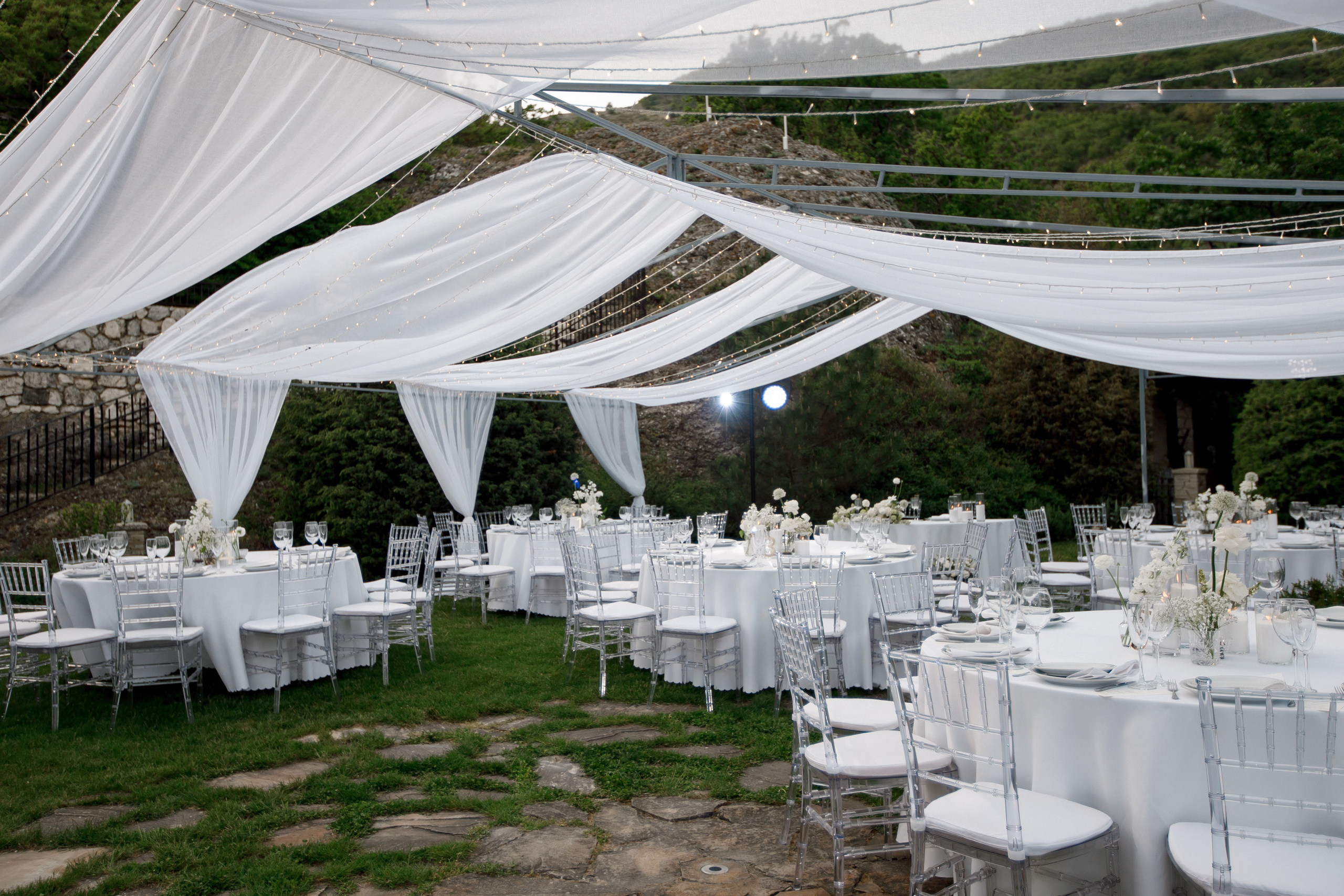 Денис и Алина. Белый замок. Фотограф Анна Лейман. Севастополь