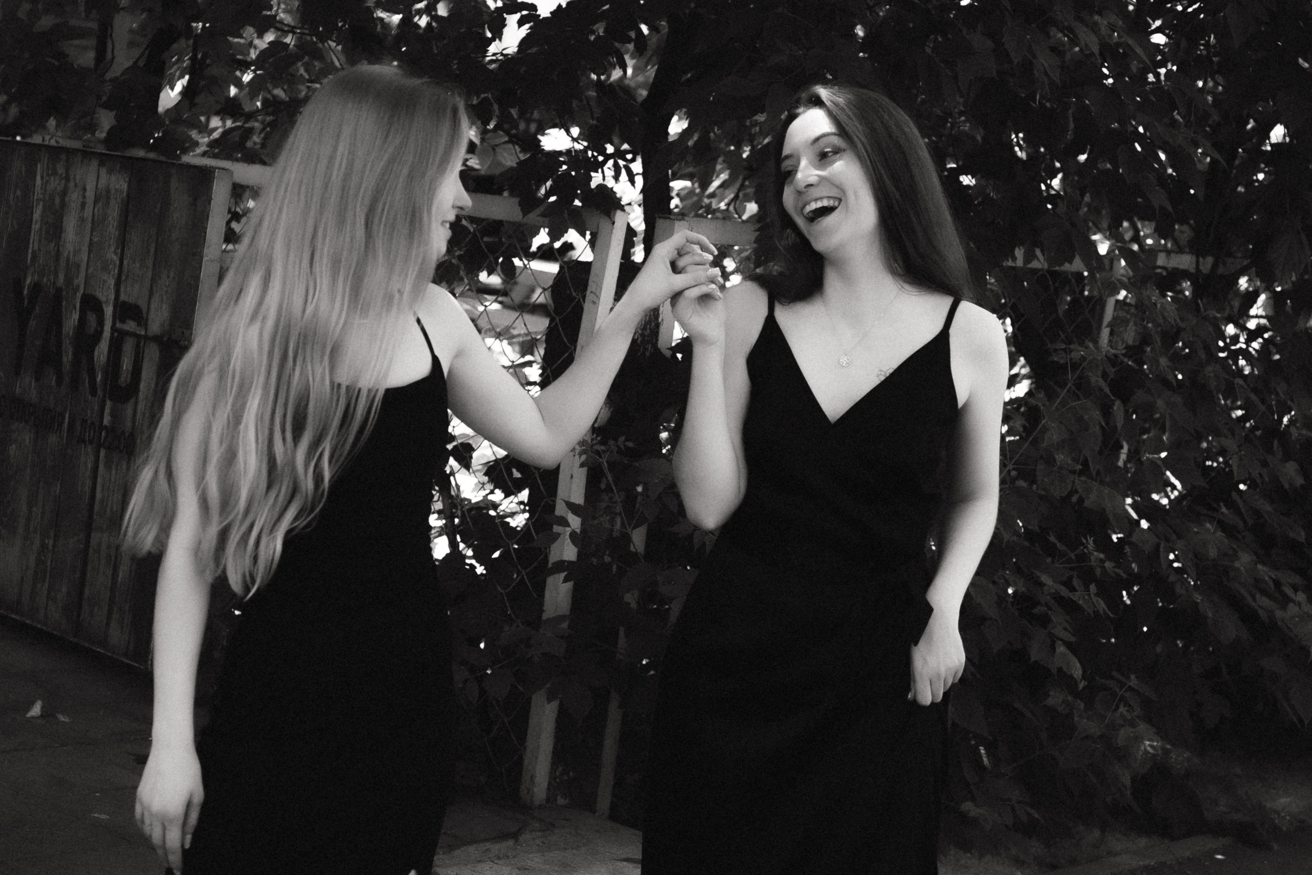 Ксения и Арина. Свадебный и портретный фотограф в Новосибирске Любовь Исакова