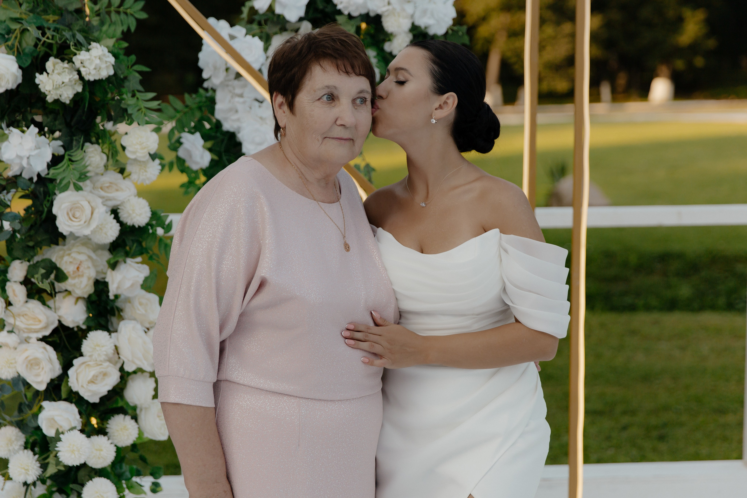 31.08.2024. RETOUCH-HOUSE