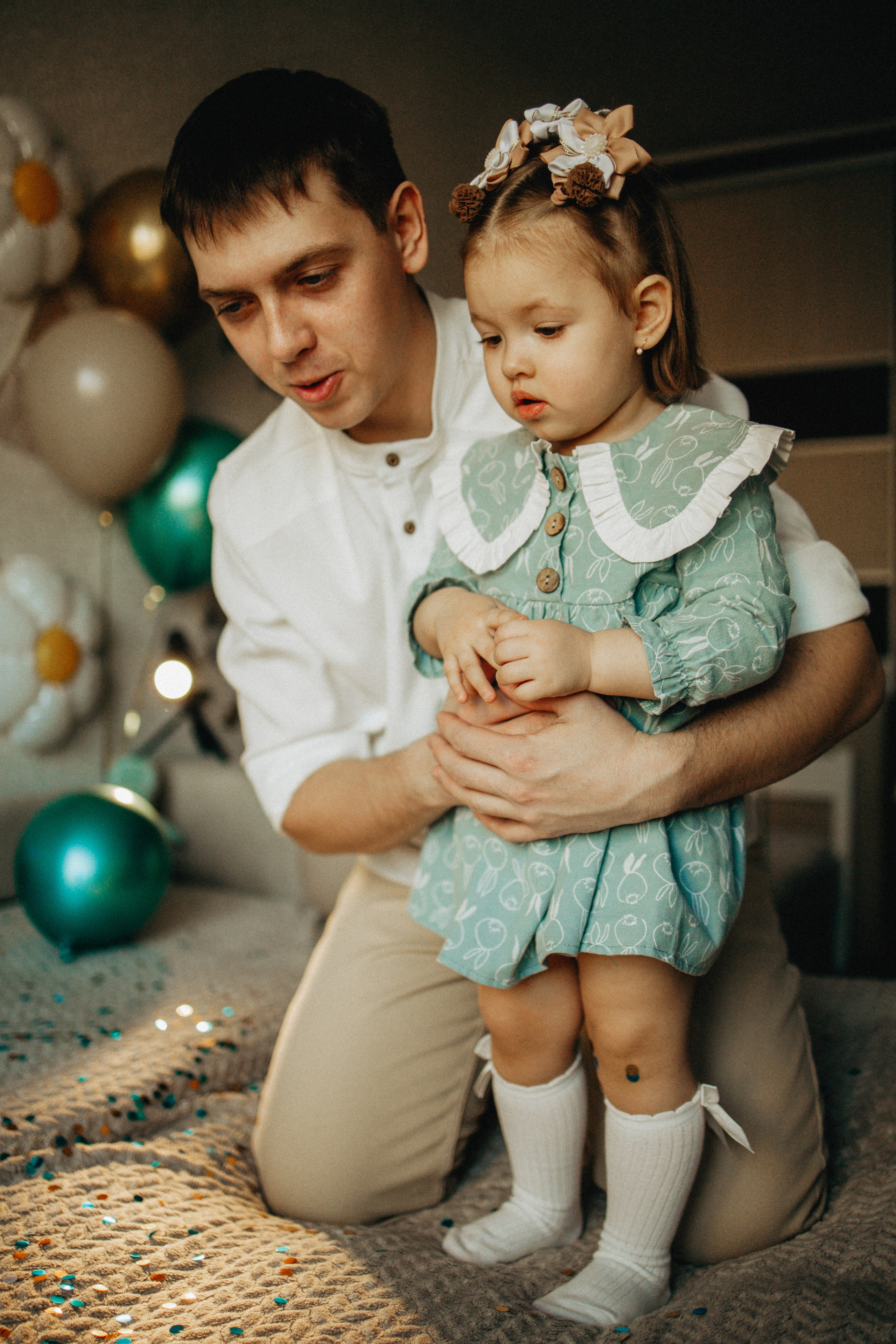 Яркий праздник для Анечки. Lifestyle семейный и детский фотограф в Омске Иванова Екатерина