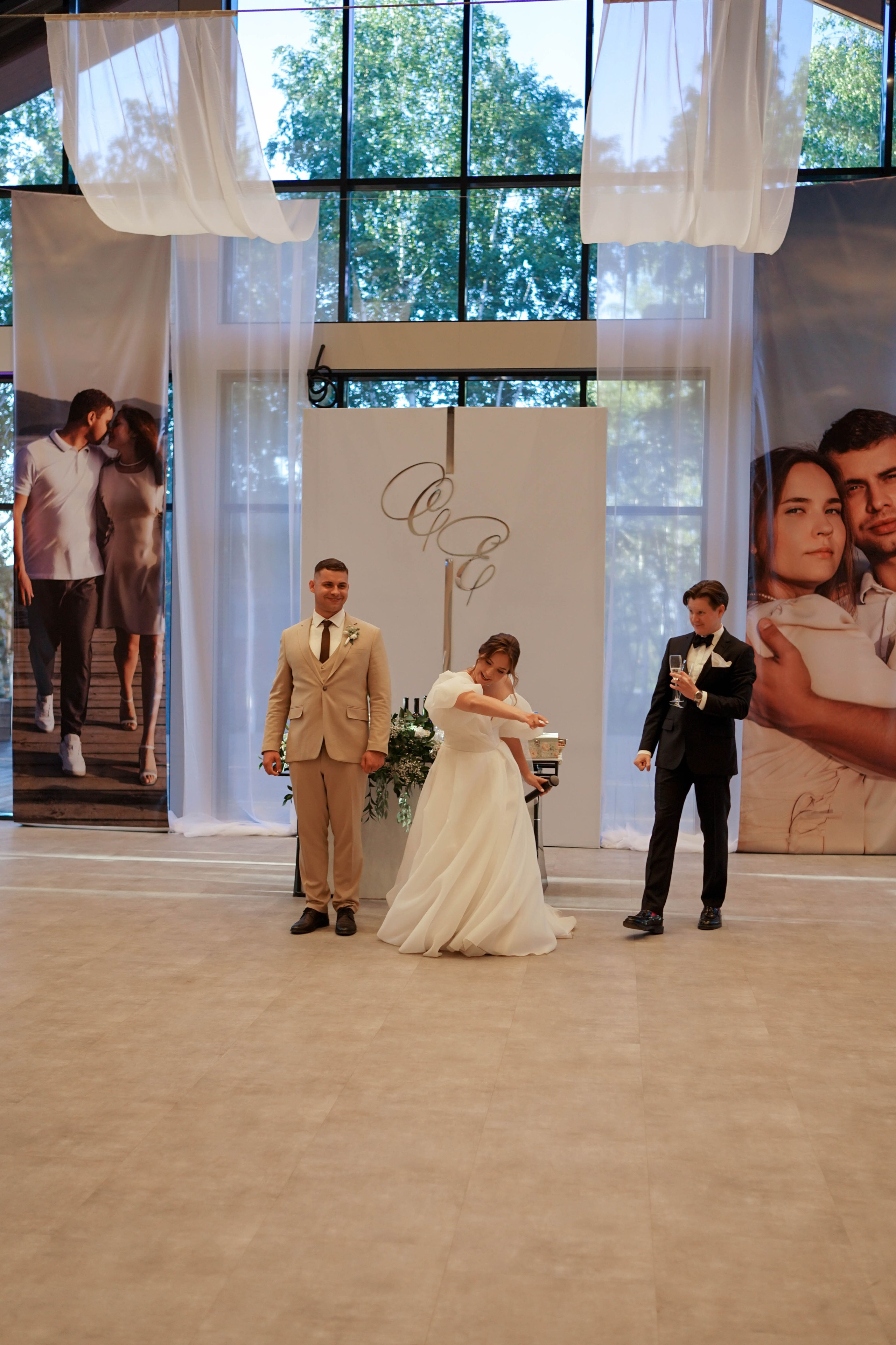 Лиза и Сережа: регистрация, прогулка и банкет. Фотограф в Иркутске