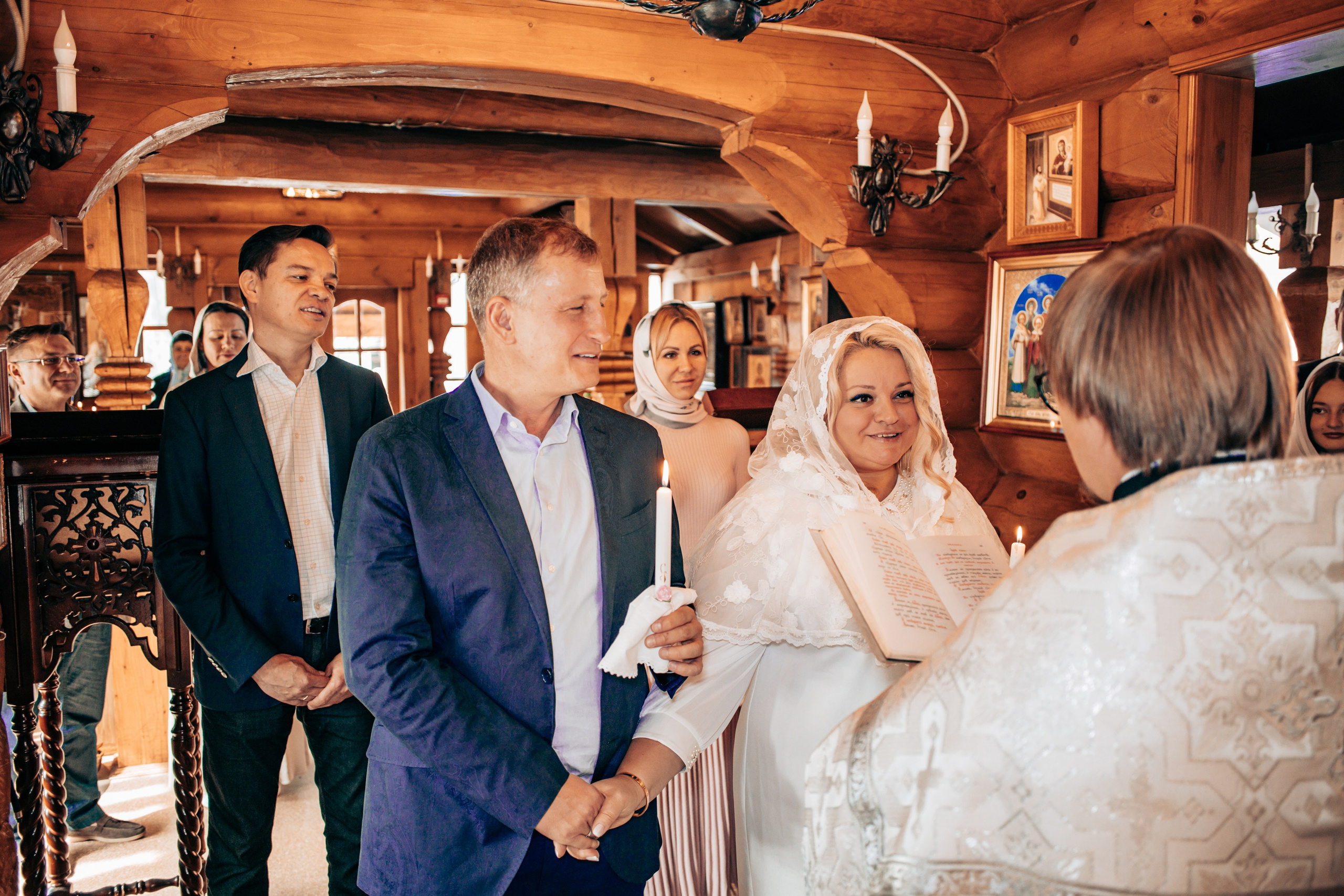 Таинства крещения и венчания. Свадебный и семейный фотограф и видеограф Александр в Москве и Московской Области