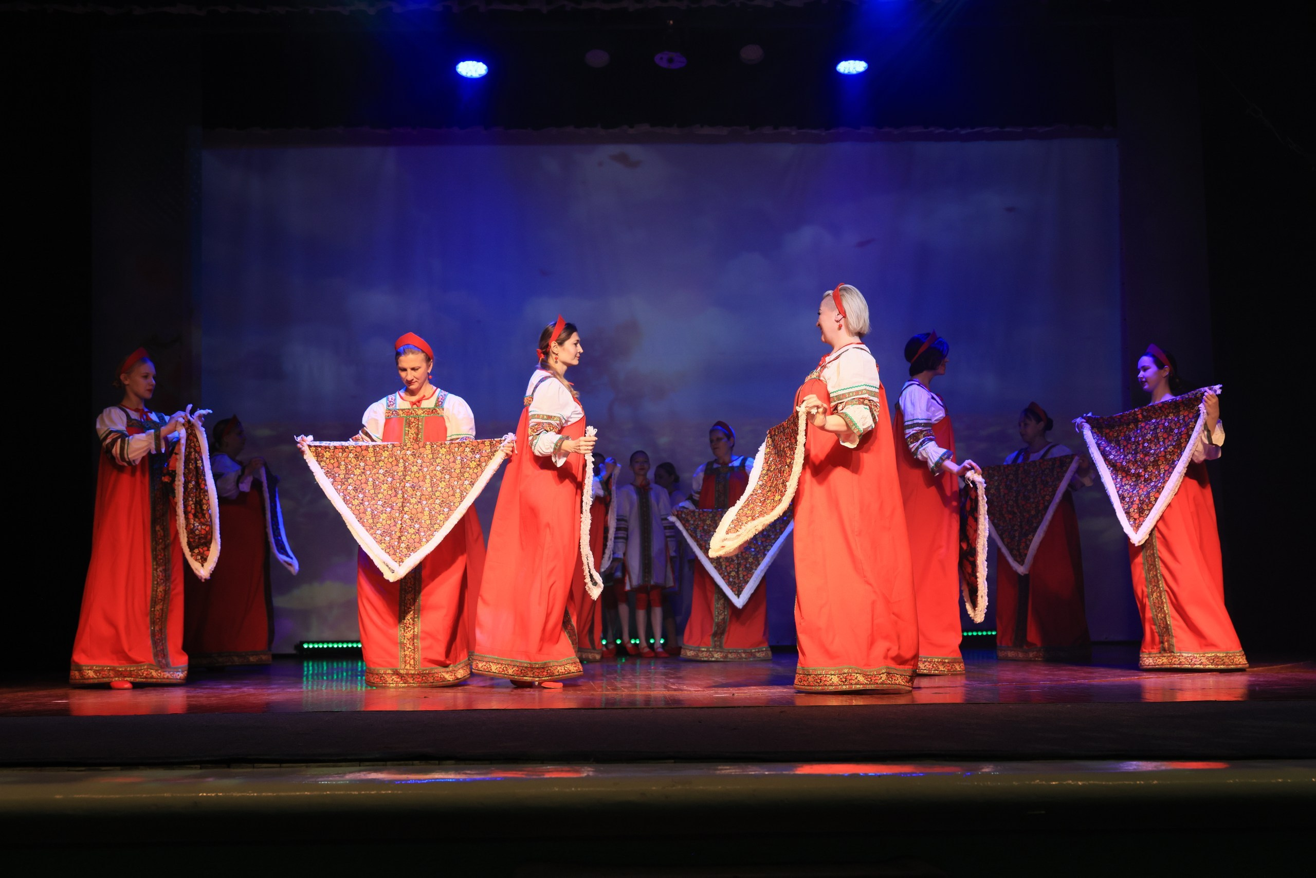 Концерт к 8 Марта в ДК «Металлург» г. Тула. Фотограф в Туле Крупский АнДРей. Фотостудия «КАДР71» в Туле