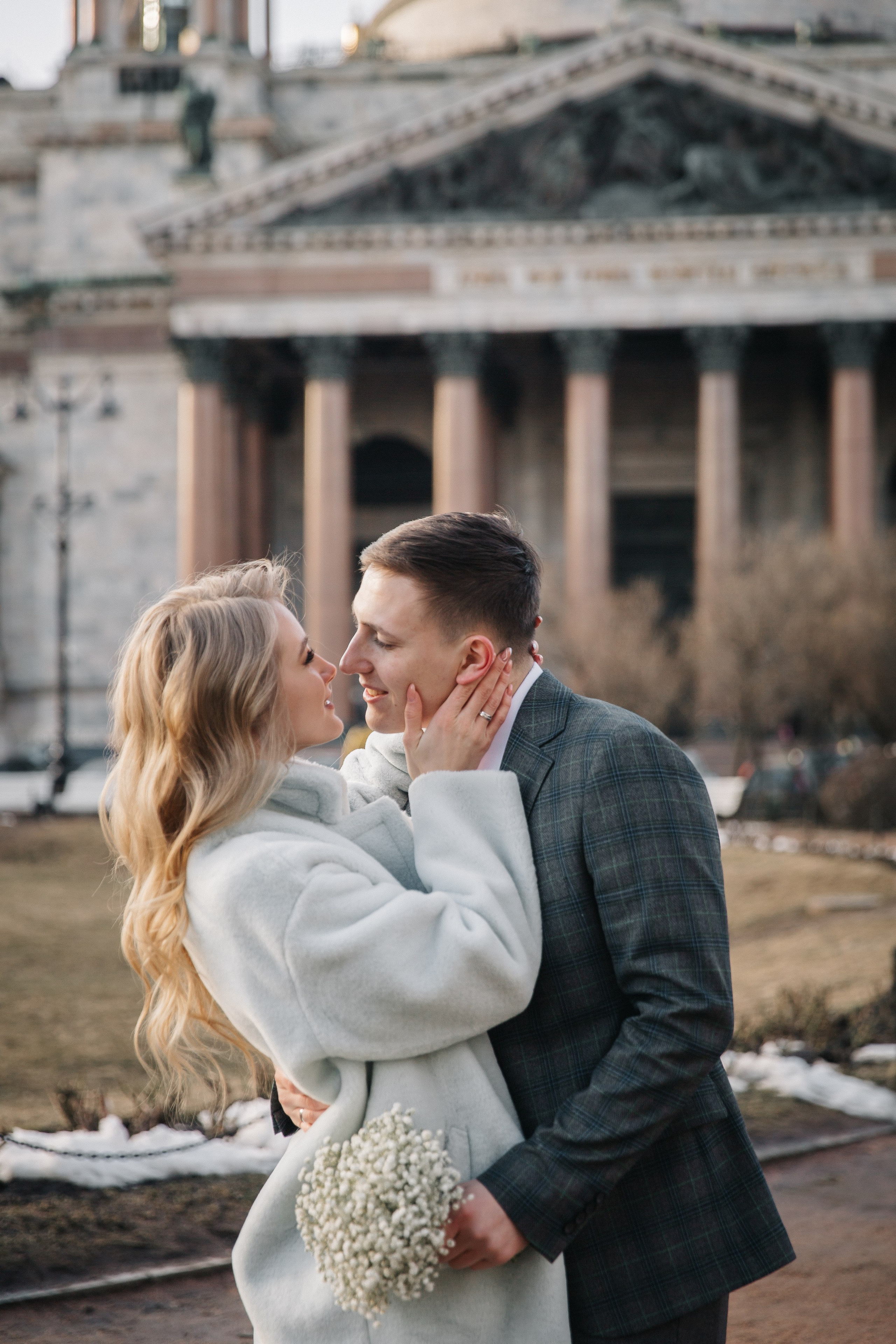 ДВОРЕЦ № 1 | Март, Исаакий, Английская набережная. Свадебный фотограф в Санкт-Петербурге Полина Корзухина