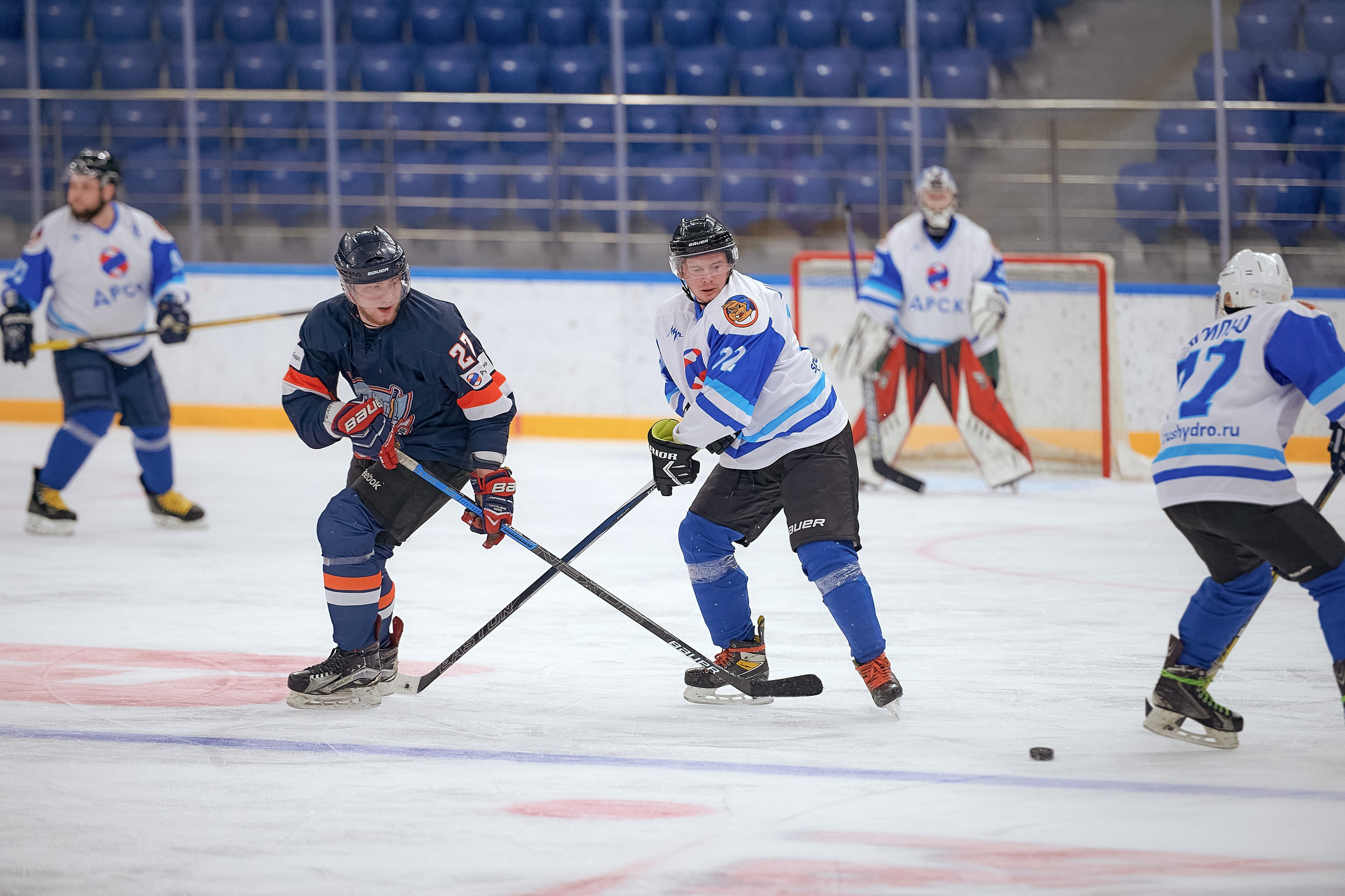 Портфолио репортажной фотосъёмки: Кристалл арена — Хоккей — РусГидро. Фотограф Яковлев Роман — Красноярск