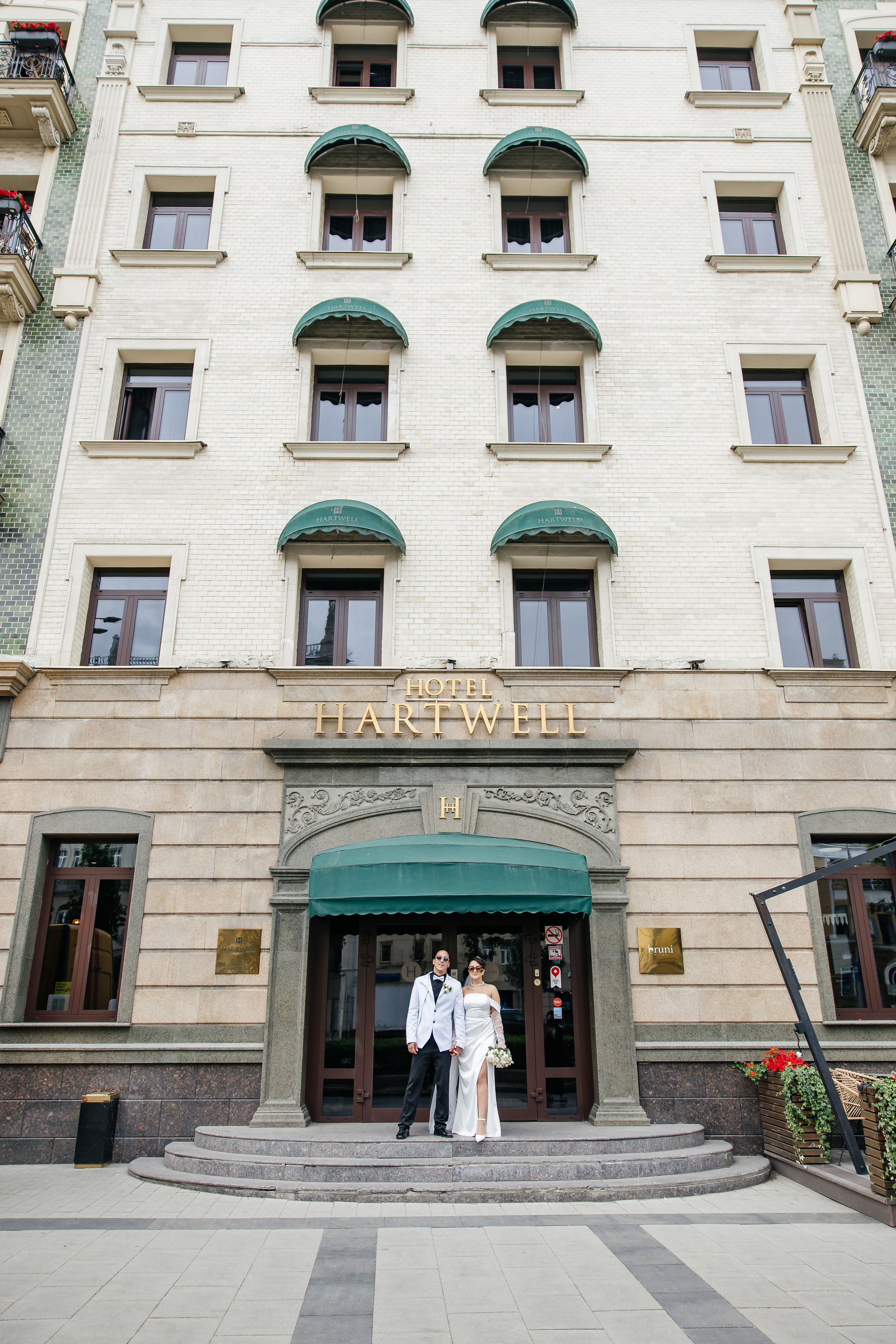 Сборы, прогулка, роспись. Фотограф, видеограф на свадьбу в Москве Никита Назаров