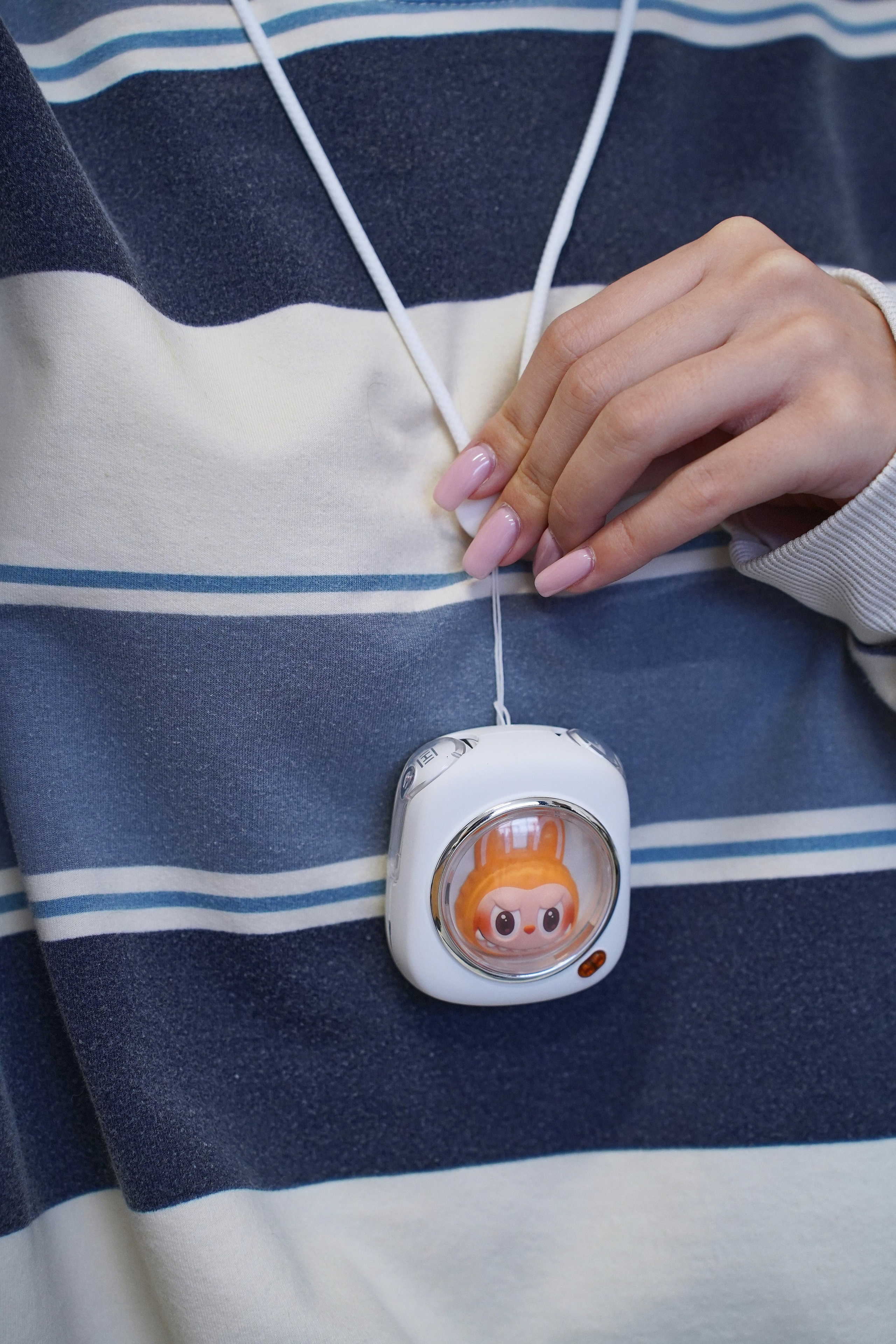 Наушники в интерьере. Фотограф