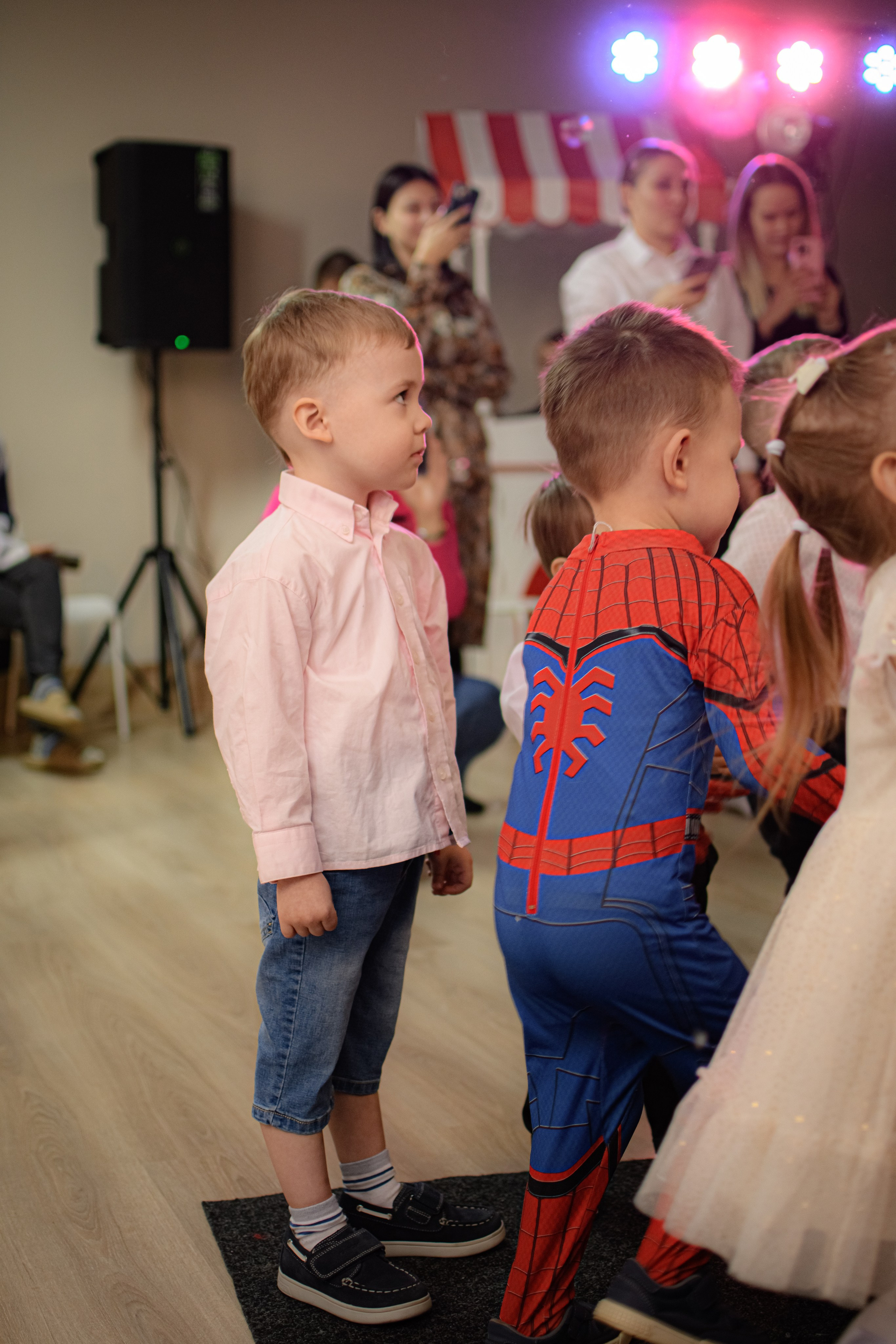 HAPPY NEW YEAR. Photokarish