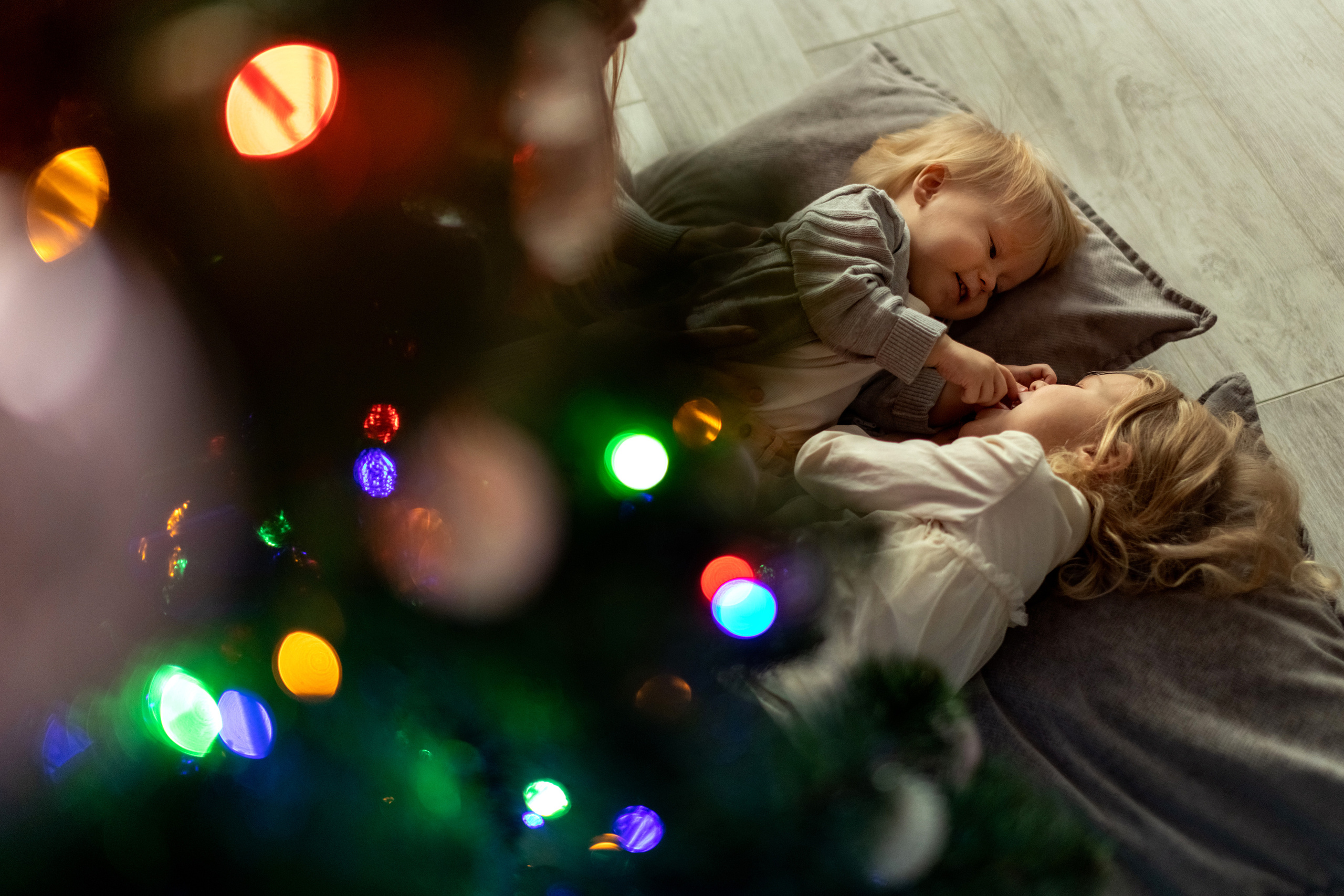 Домашние новогодние. Рисую светом вашу семейную историю фотограф из Перми Александра Камене