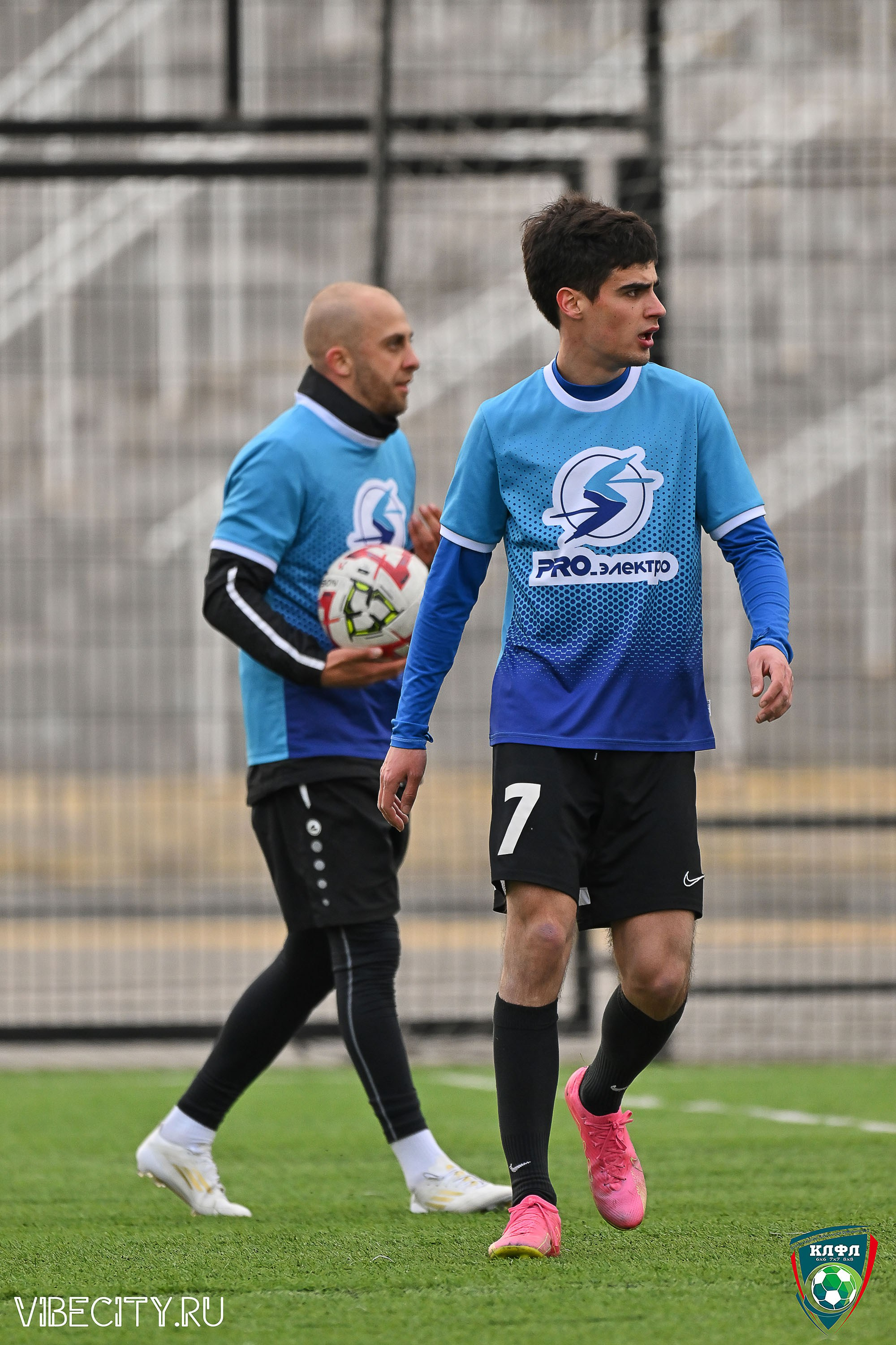 XX ЧЕМПИОНАТ КАЛИНИНГРАДСКОЙ ЛФЛ КАНЦМАРКЕТ39 сезона 2024–2025 гг. VIBECITY.RU Вайб Сити Ру Фоторепортажи Фотоотчеты Калининград