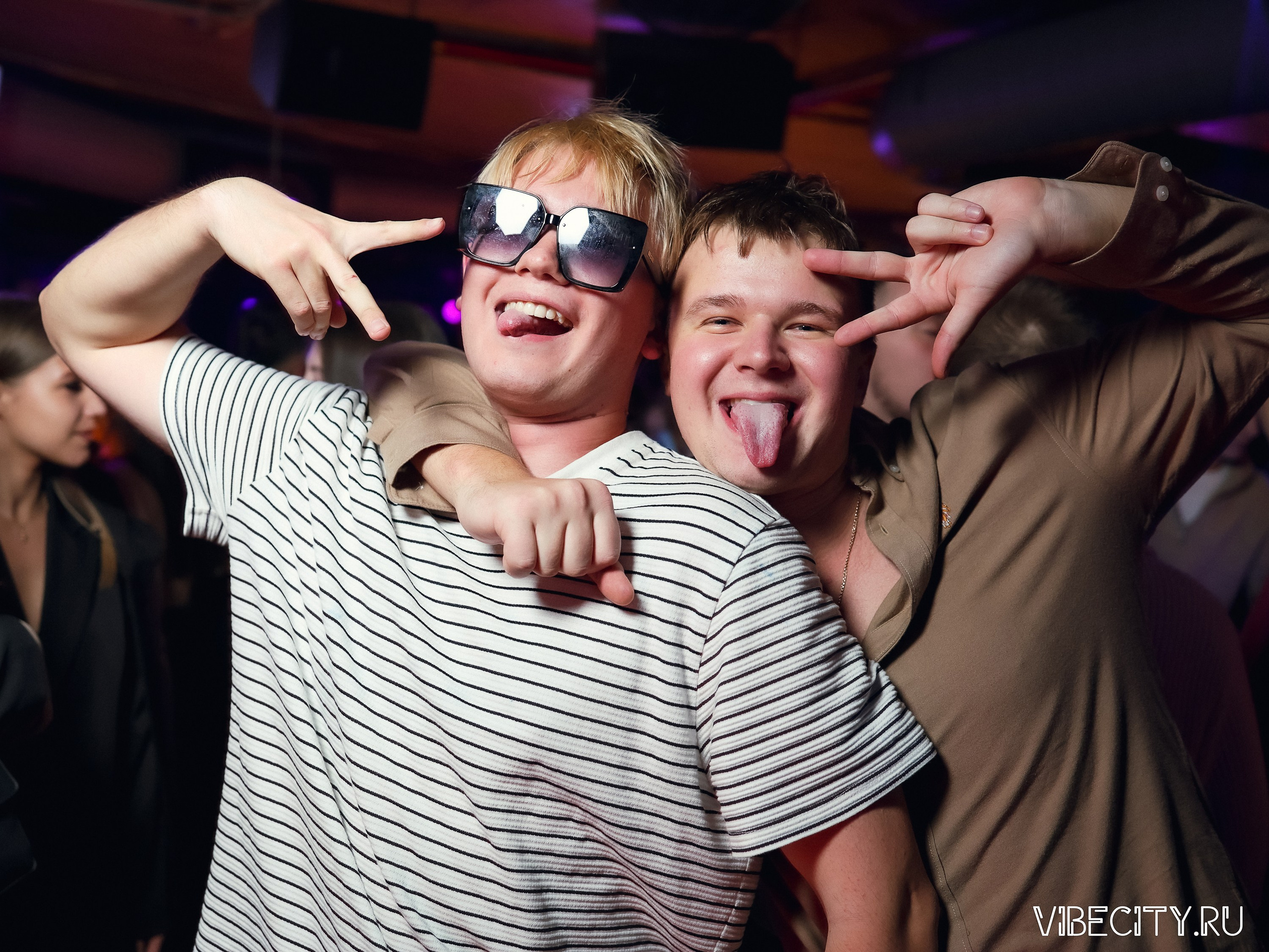 DOUBLE U. VIBECITY.RU Вайб Сити Ру Фоторепортажи Фотоотчеты Калининград