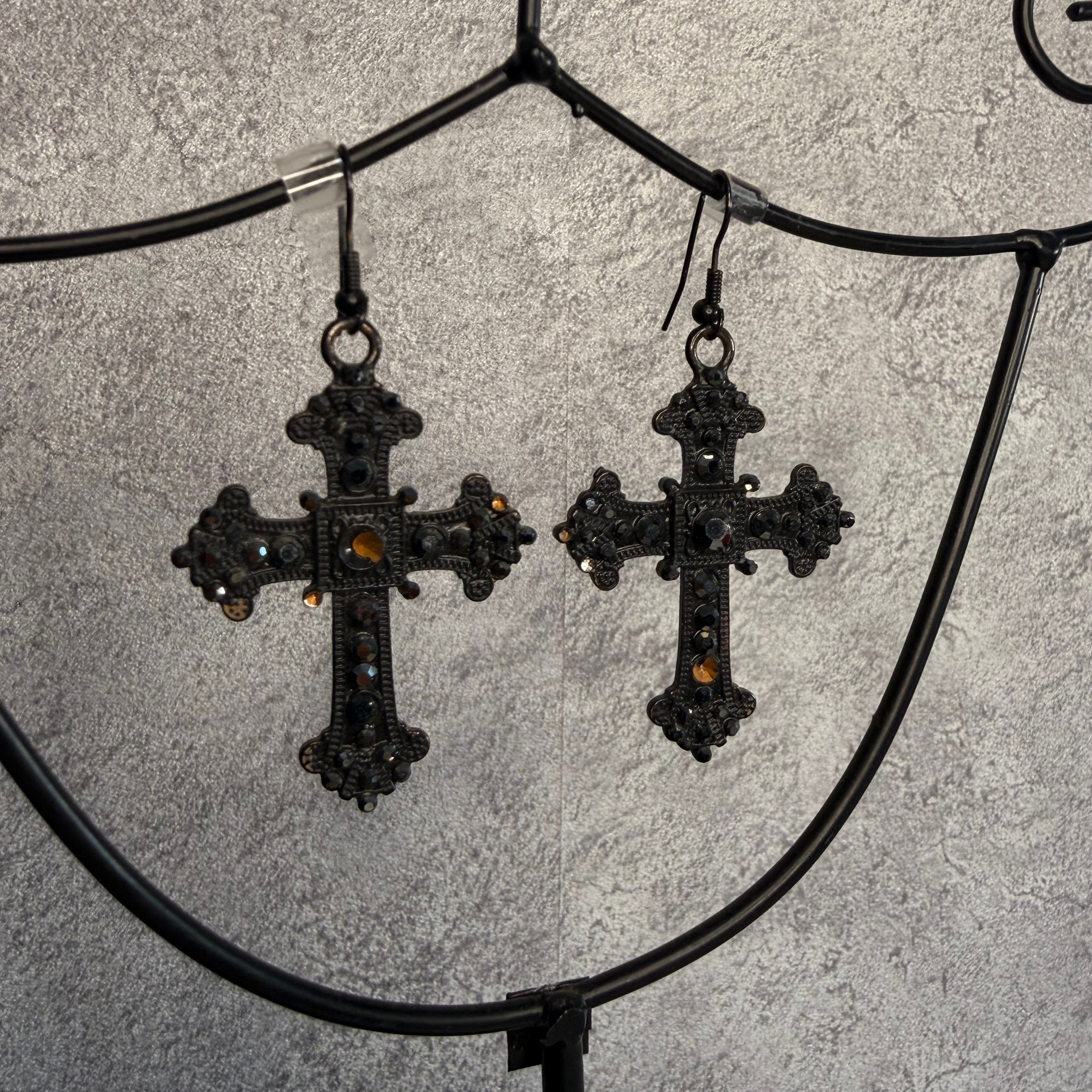 Украшения в аренду. Аренда костюмов, платьев и реквизита для фотосессий на Камчатке