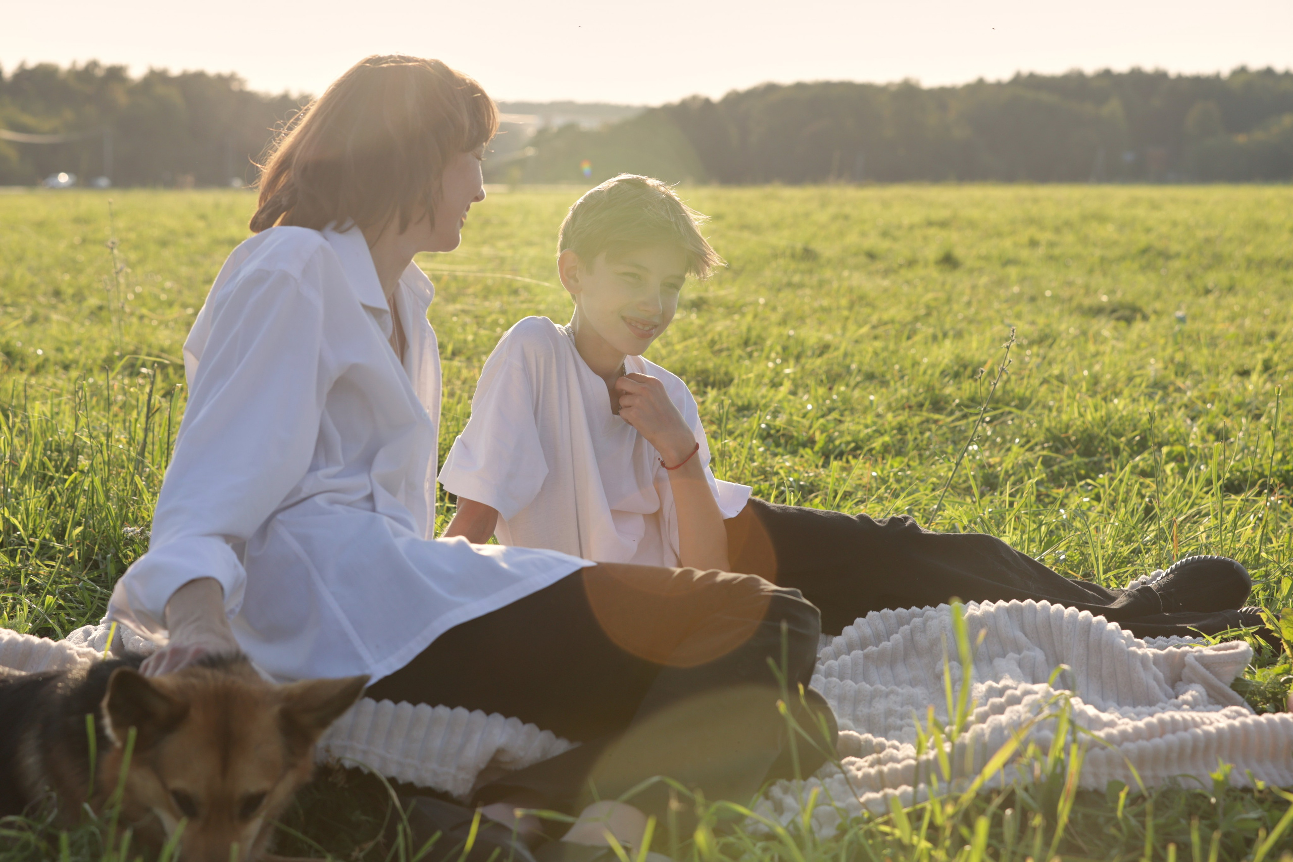 семейная фотосессия на лугу