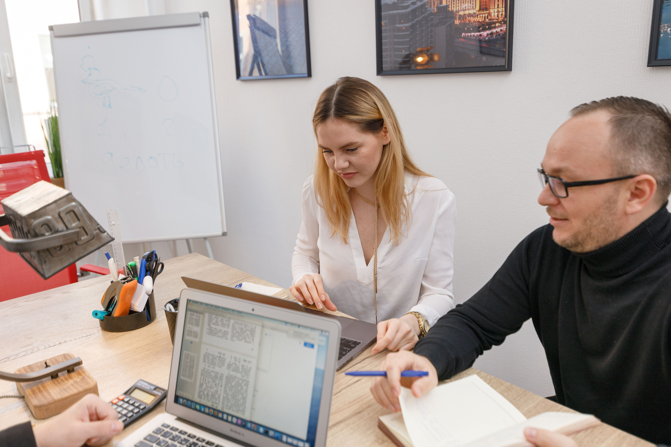 Фотосъемка в офисе. Фотограф Балаев Михаил