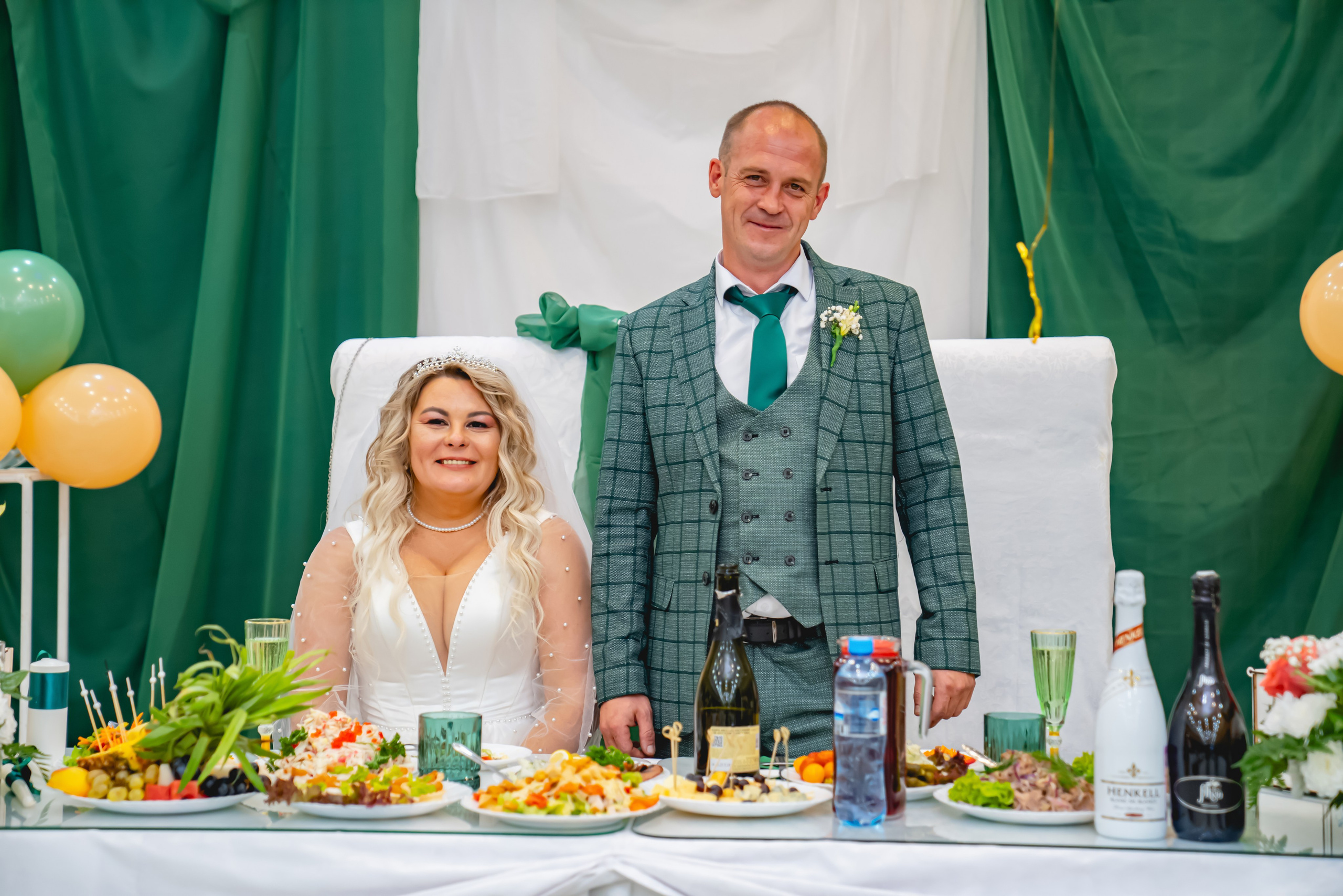 Осенняя Свадьба 2024. Занимаюсь профессиональной фотографией и живу рядом с Байкалом. Работаю в разных жанрах