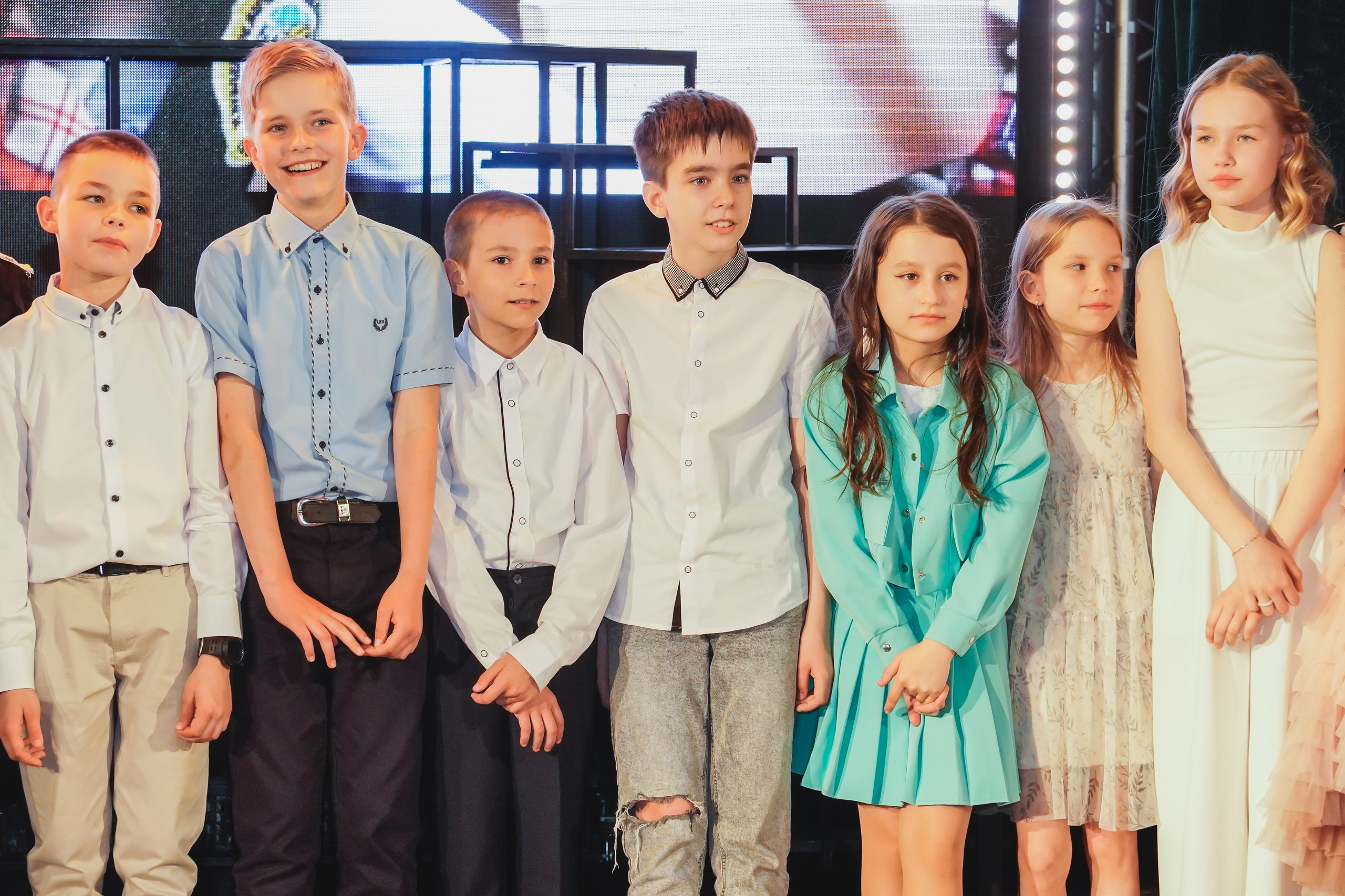 Выпускной. Занимаюсь профессиональной фотографией и живу рядом с Байкалом. Работаю в разных жанрах