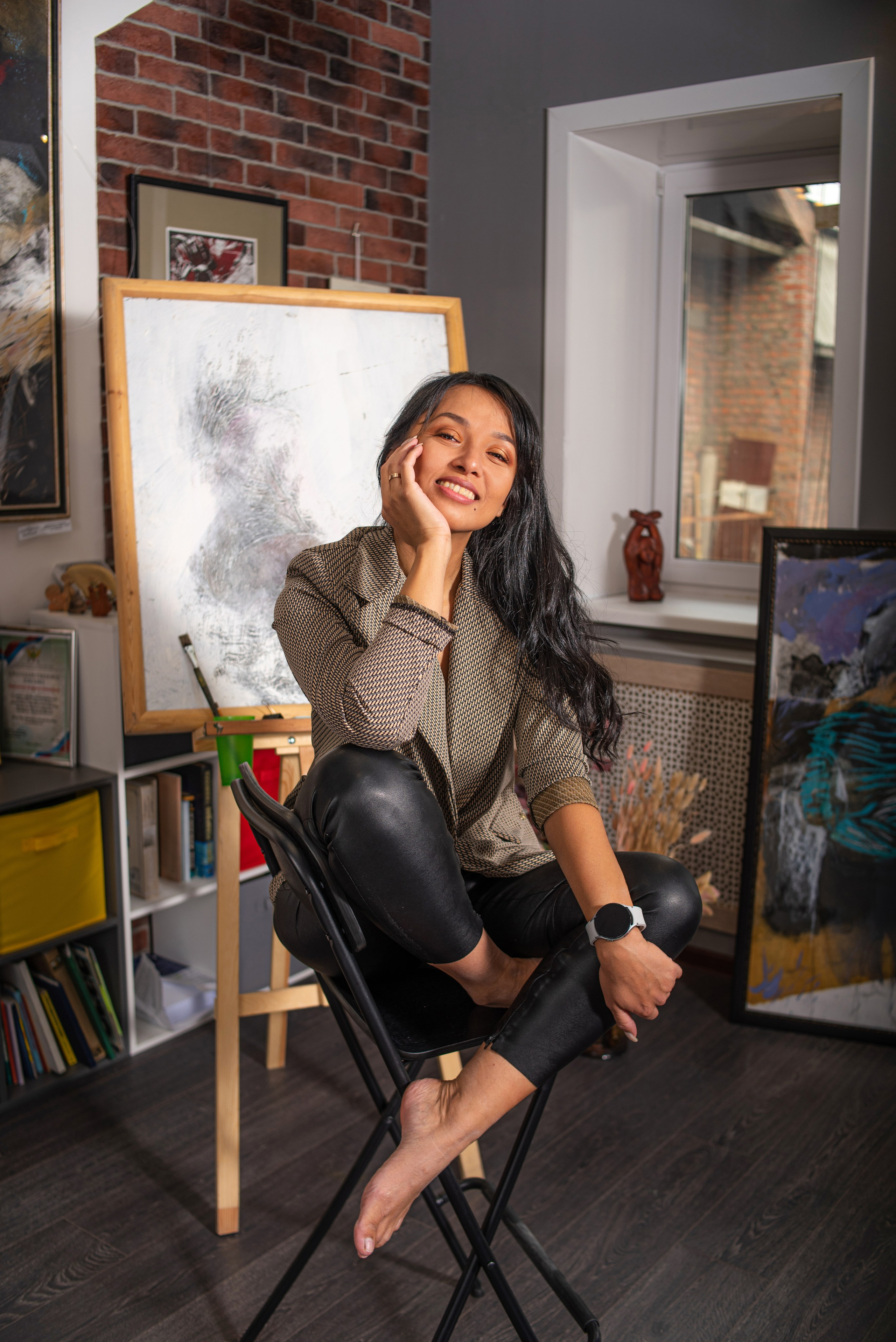 Фотоконтент для художницы Валентины Дережановой. Занимаюсь профессиональной фотографией и живу рядом с Байкалом. Работаю в разных жанрах