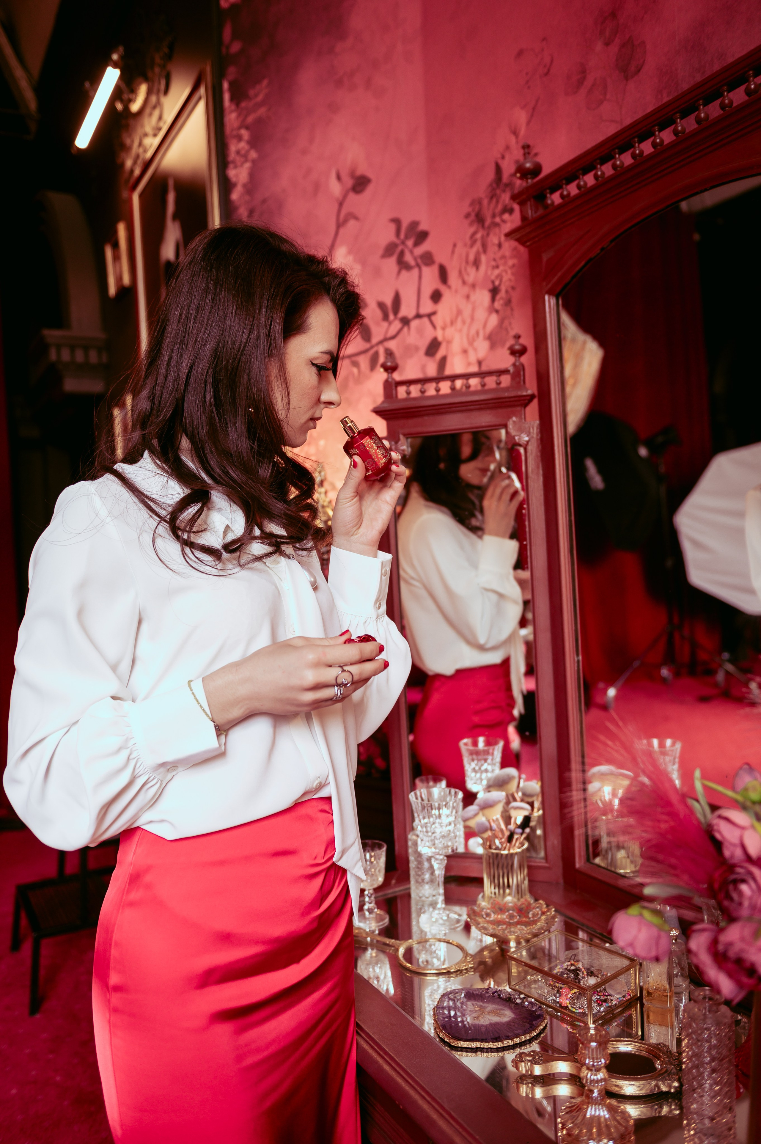 Красный — цвет уверенных, ярких женщин. Анна Боровикова, фотограф Пушкино