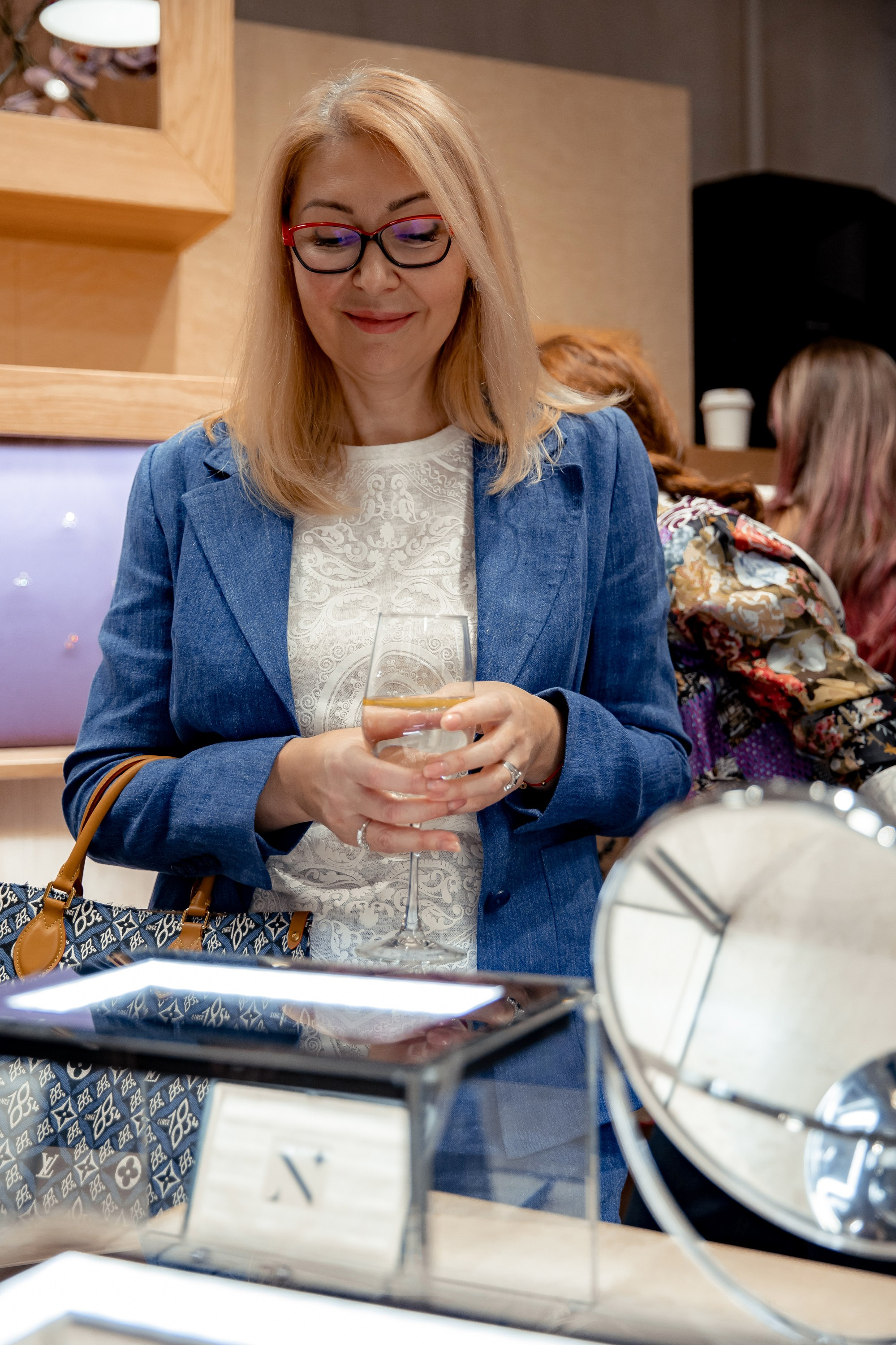 Презентация коллекции цветных драгоценностей в Le Noir. Главная