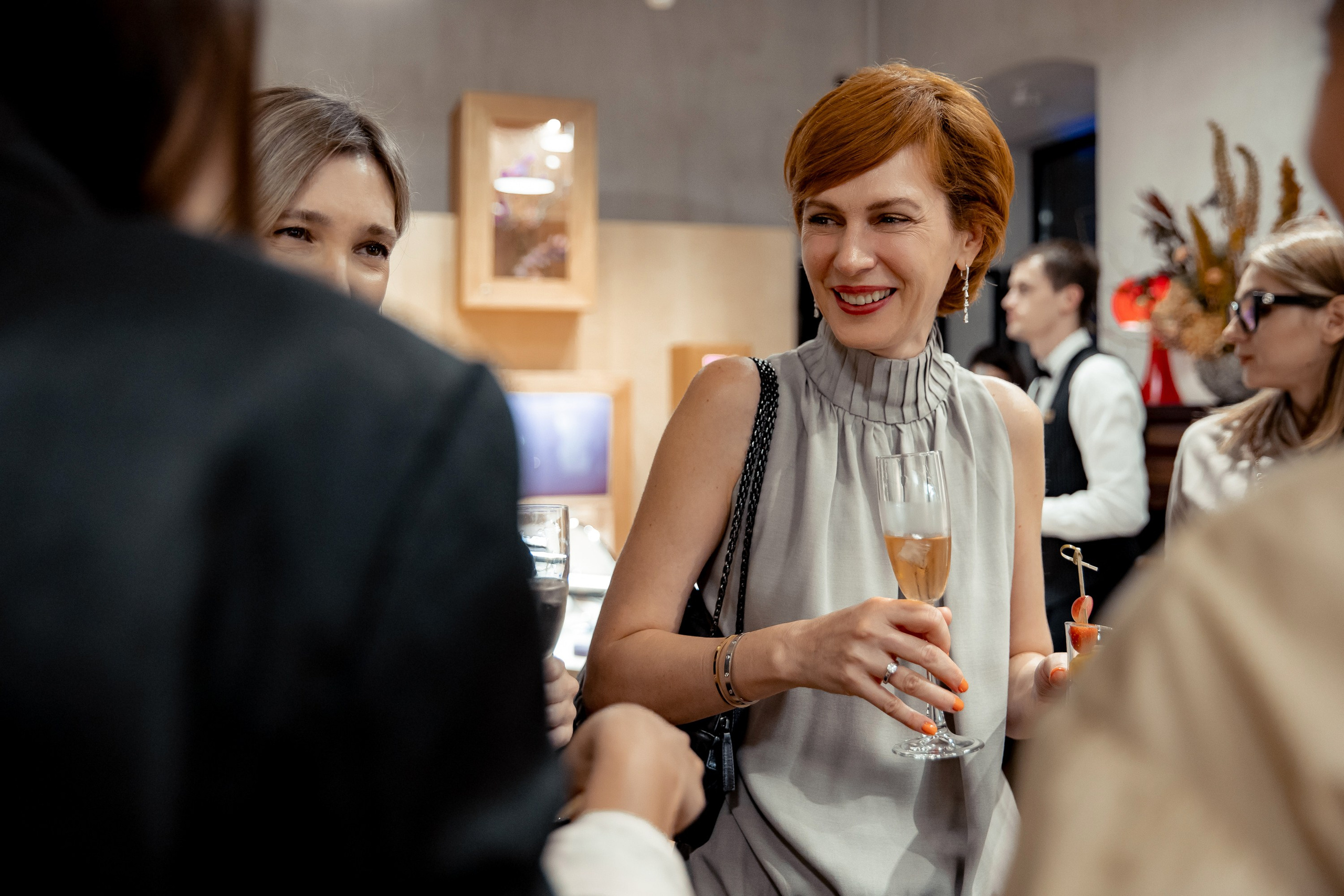 Презентация коллекции цветных драгоценностей в Le Noir. Главная