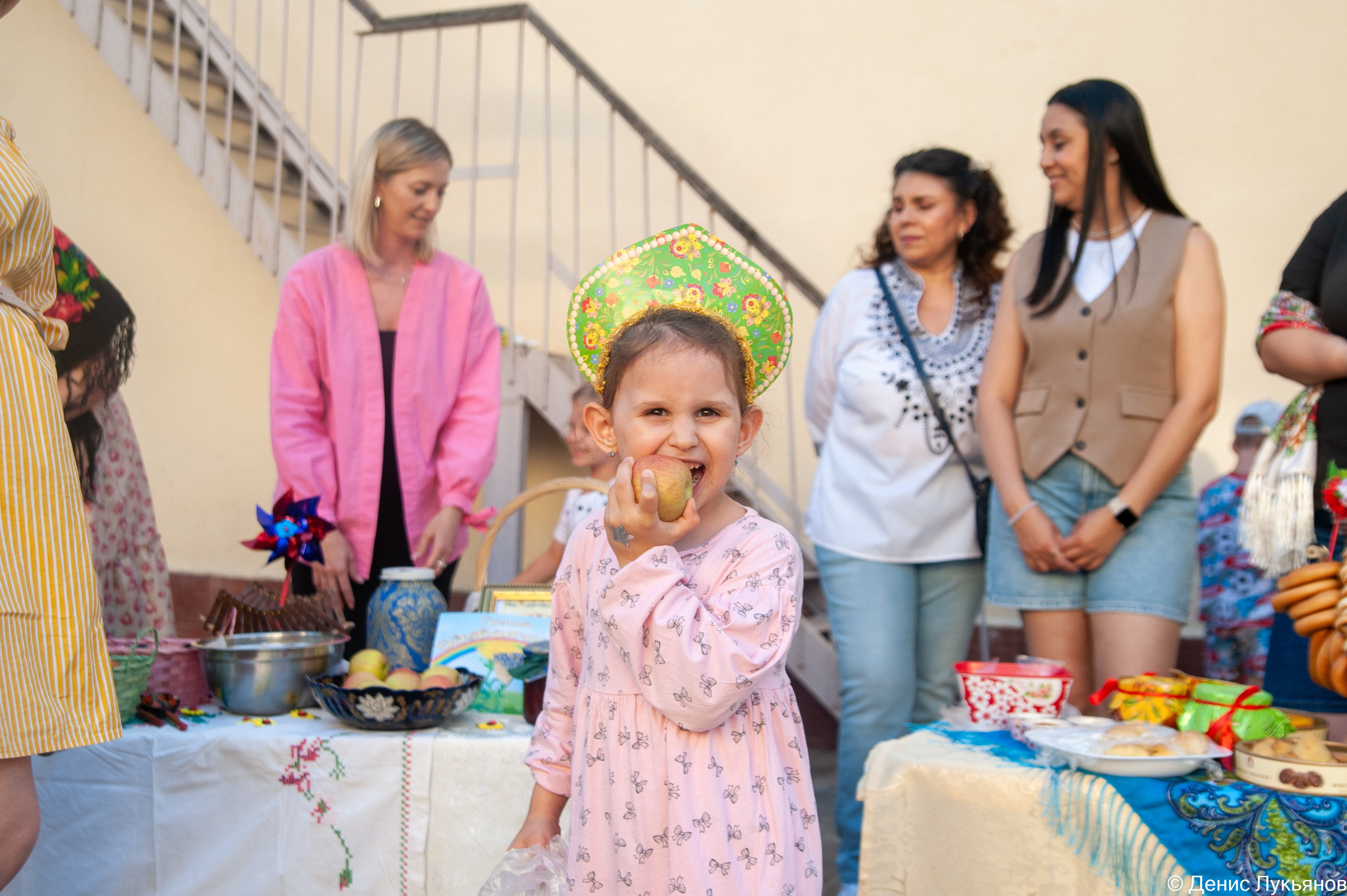 Ярмарка. Свадебный и семейный фотограф Денис Лукьянов в Краснодаре, Краснодарском крае и Республике Крым
