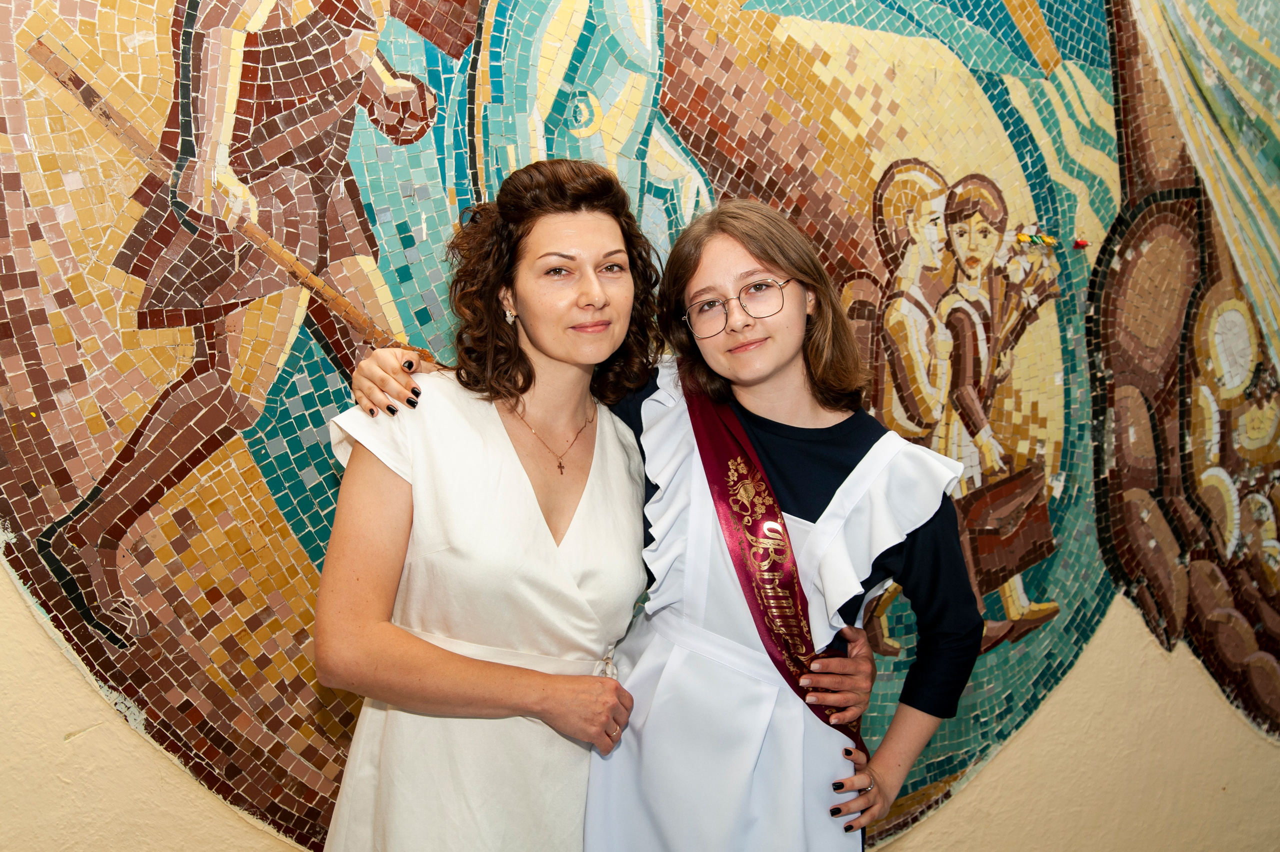 Последний Звонок МАОУ СОШ № 17 им. Эдуарда Есаяна — Архипо-Осиповка. Свадебный и семейный фотограф Денис Лукьянов в Краснодаре, Краснодарском крае и Республике Крым