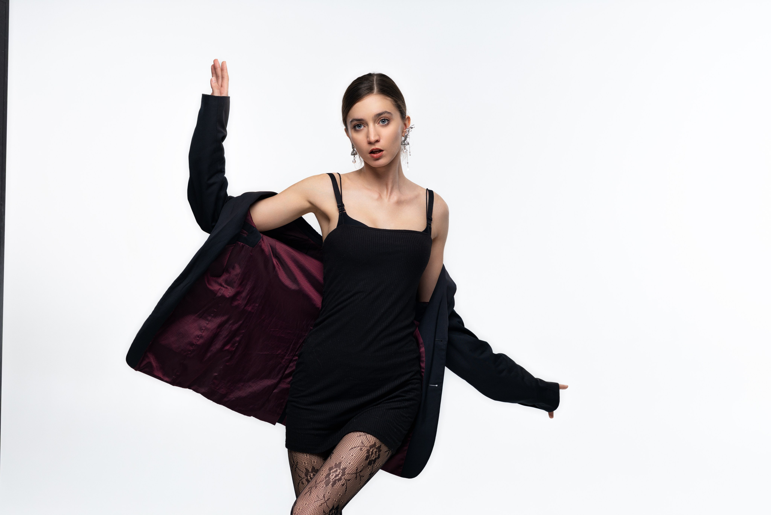 Студийная съемка на циклораме с Дианой для «себя». Дмитрий Шульгин, портретный фотограф в Воронеже