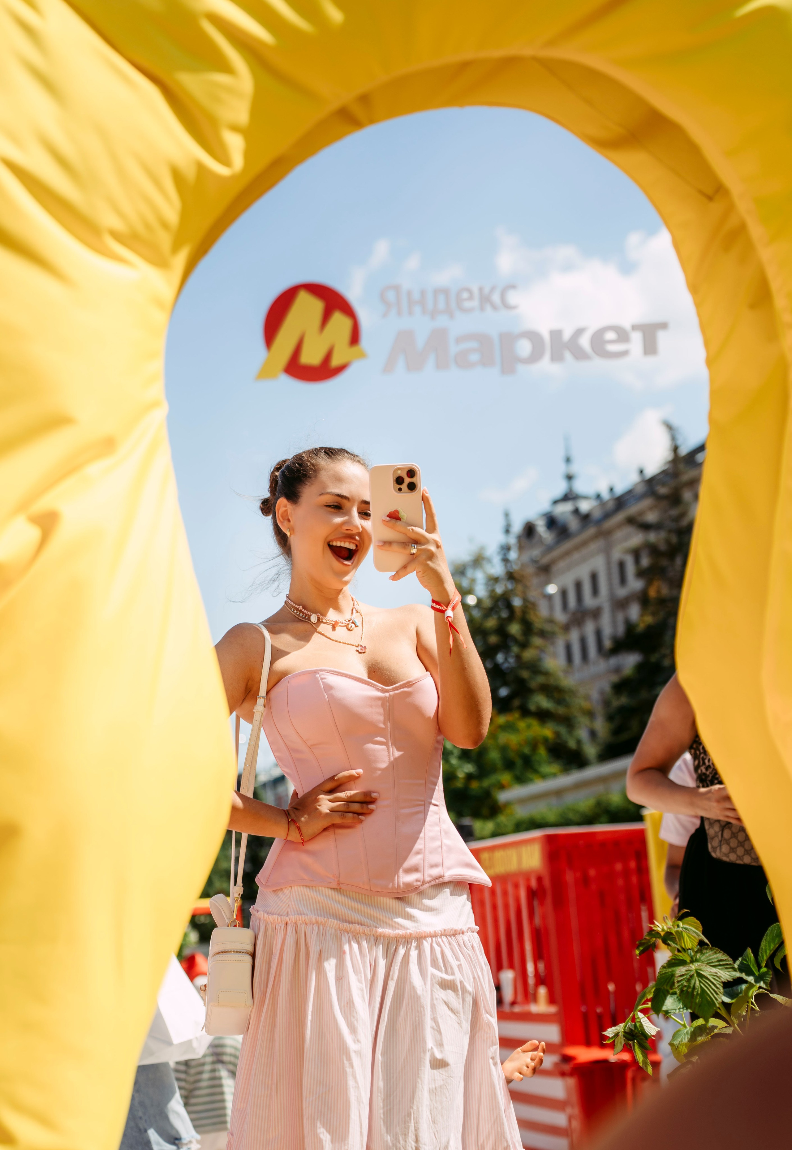 Маркет Маркета. Казань / 2025. Саша Копылов, фотограф в Казани